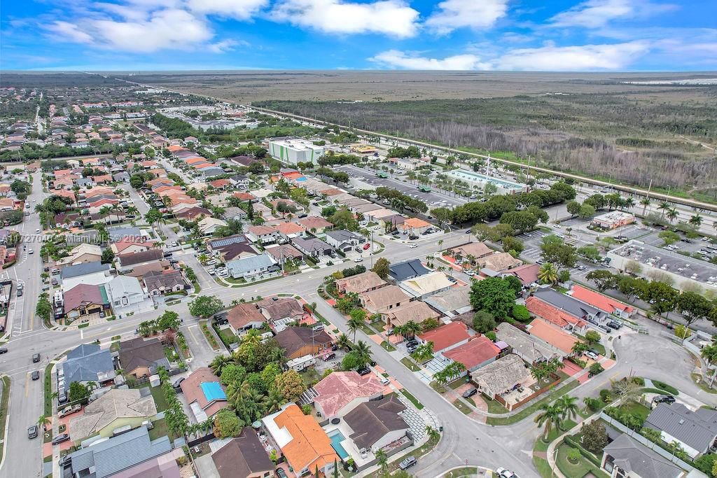 Real estate property located at 14199 9th St, Miami-dade, Vecin Homes 1st Addn, Miami, FL