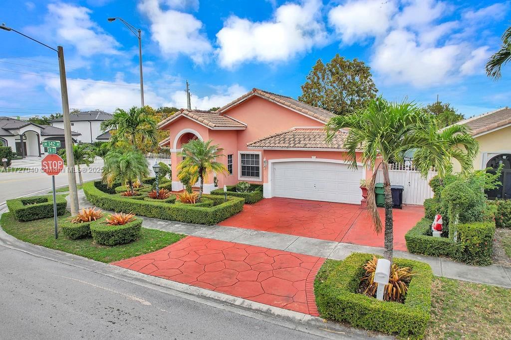 Real estate property located at 14199 9th St, Miami-dade, Vecin Homes 1st Addn, Miami, FL