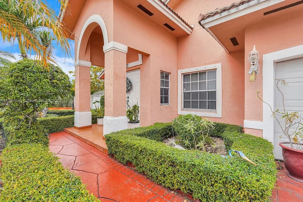 Real estate property located at 14199 9th St, Miami-dade, Vecin Homes 1st Addn, Miami, FL