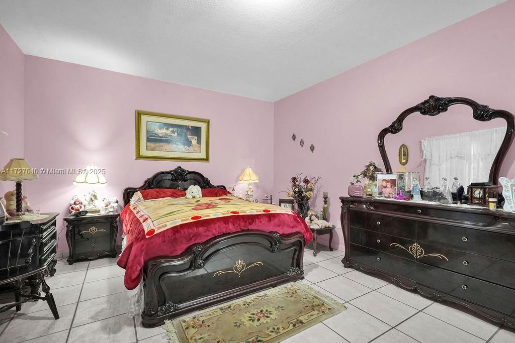 Real estate property located at 14199 9th St, Miami-dade, Vecin Homes 1st Addn, Miami, FL