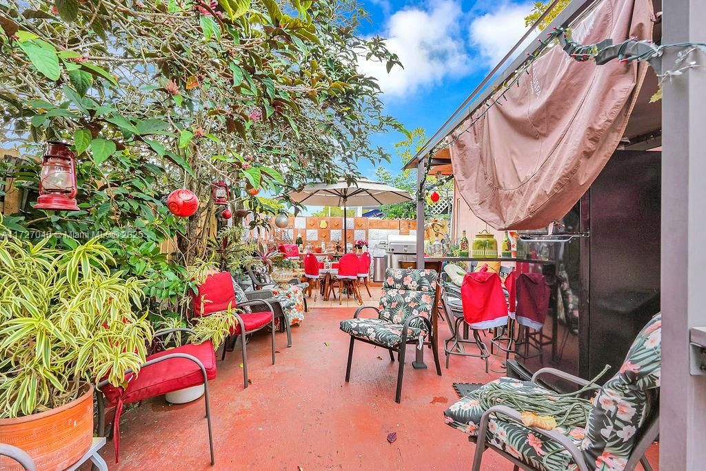 Real estate property located at 14199 9th St, Miami-dade, Vecin Homes 1st Addn, Miami, FL