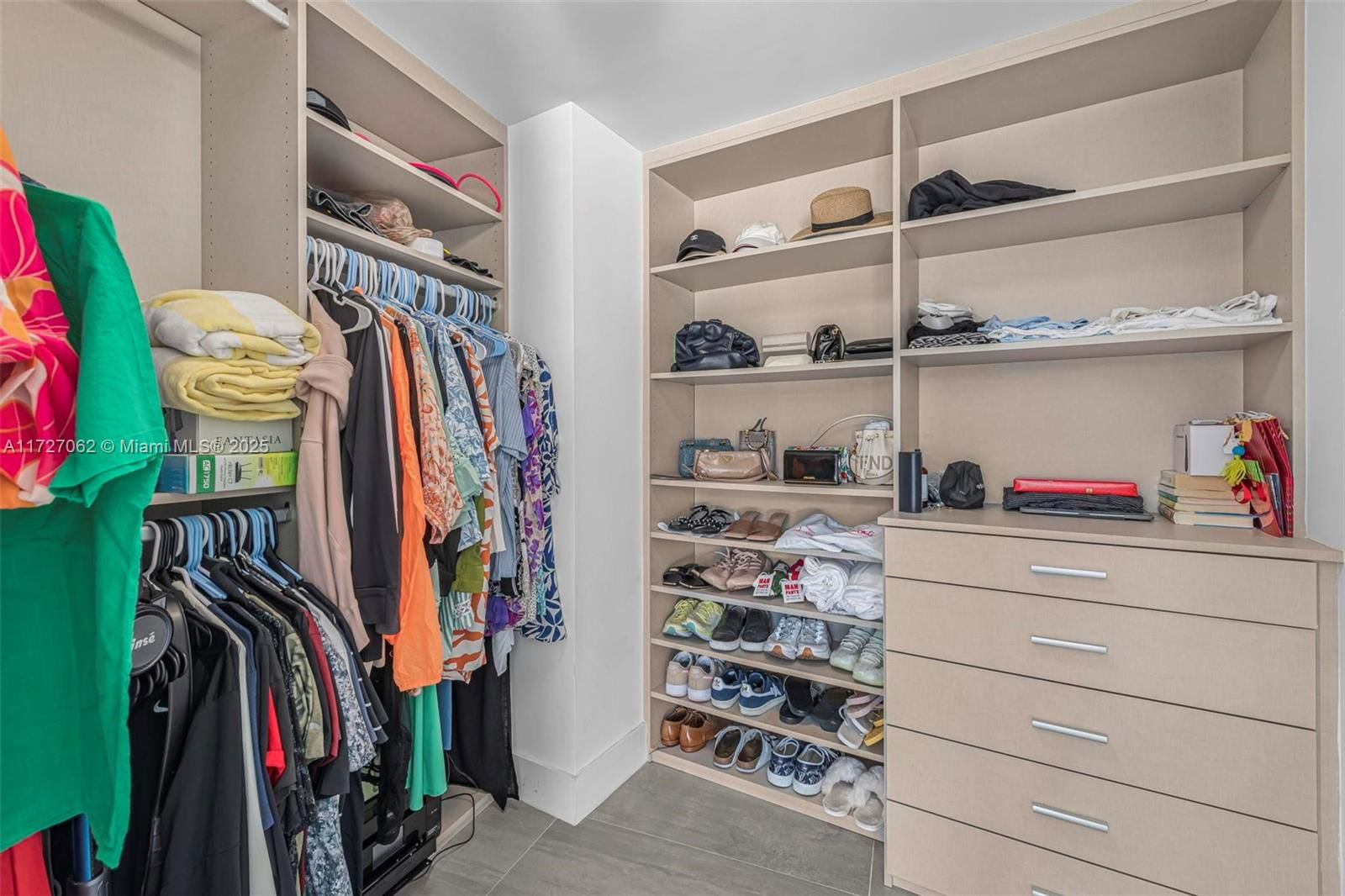 Real estate property located at 1201 20th St #206, Miami-dade, Island View Addn, Miami Beach, FL