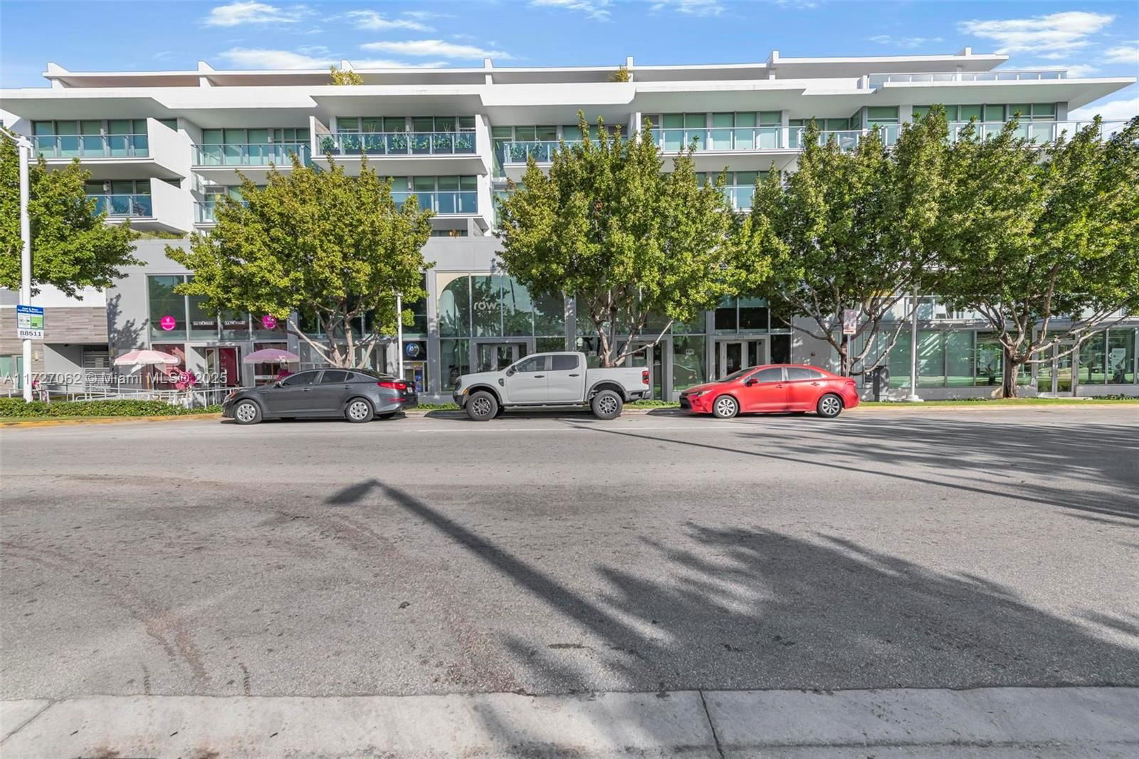 Real estate property located at 1201 20th St #206, Miami-dade, Island View Addn, Miami Beach, FL