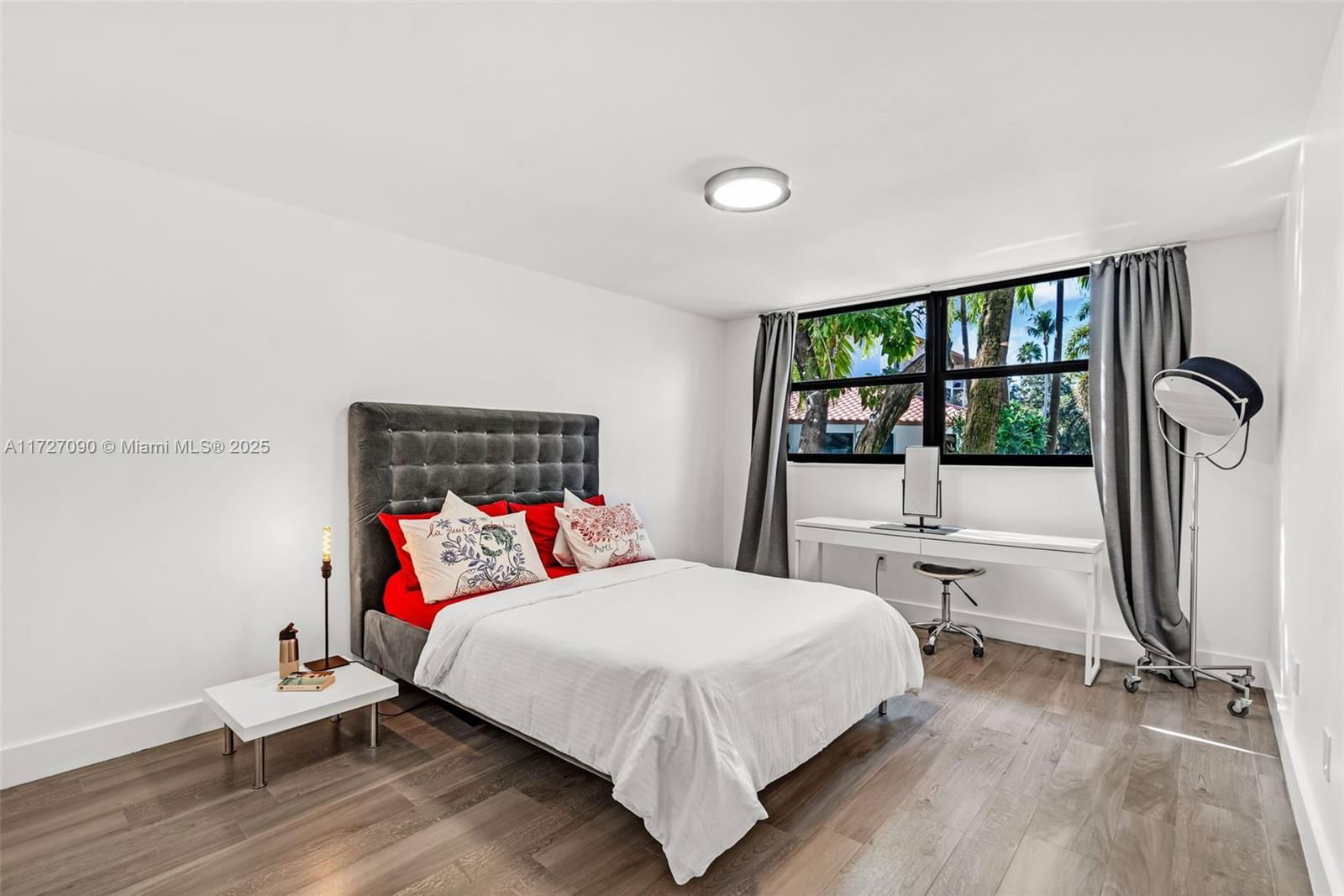 Real estate property located at 101 Ocean Lane Dr #1014, Miami-dade, Ocean Village Condo, Key Biscayne, FL