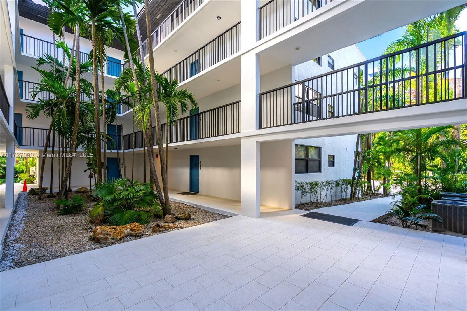 Real estate property located at 101 Ocean Lane Dr #1014, Miami-dade, Ocean Village Condo, Key Biscayne, FL