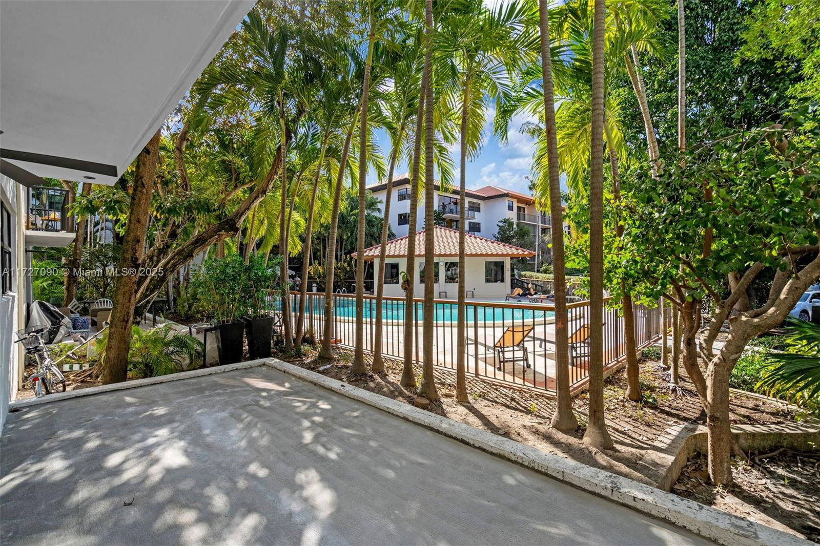 Real estate property located at 101 Ocean Lane Dr #1014, Miami-dade, Ocean Village Condo, Key Biscayne, FL