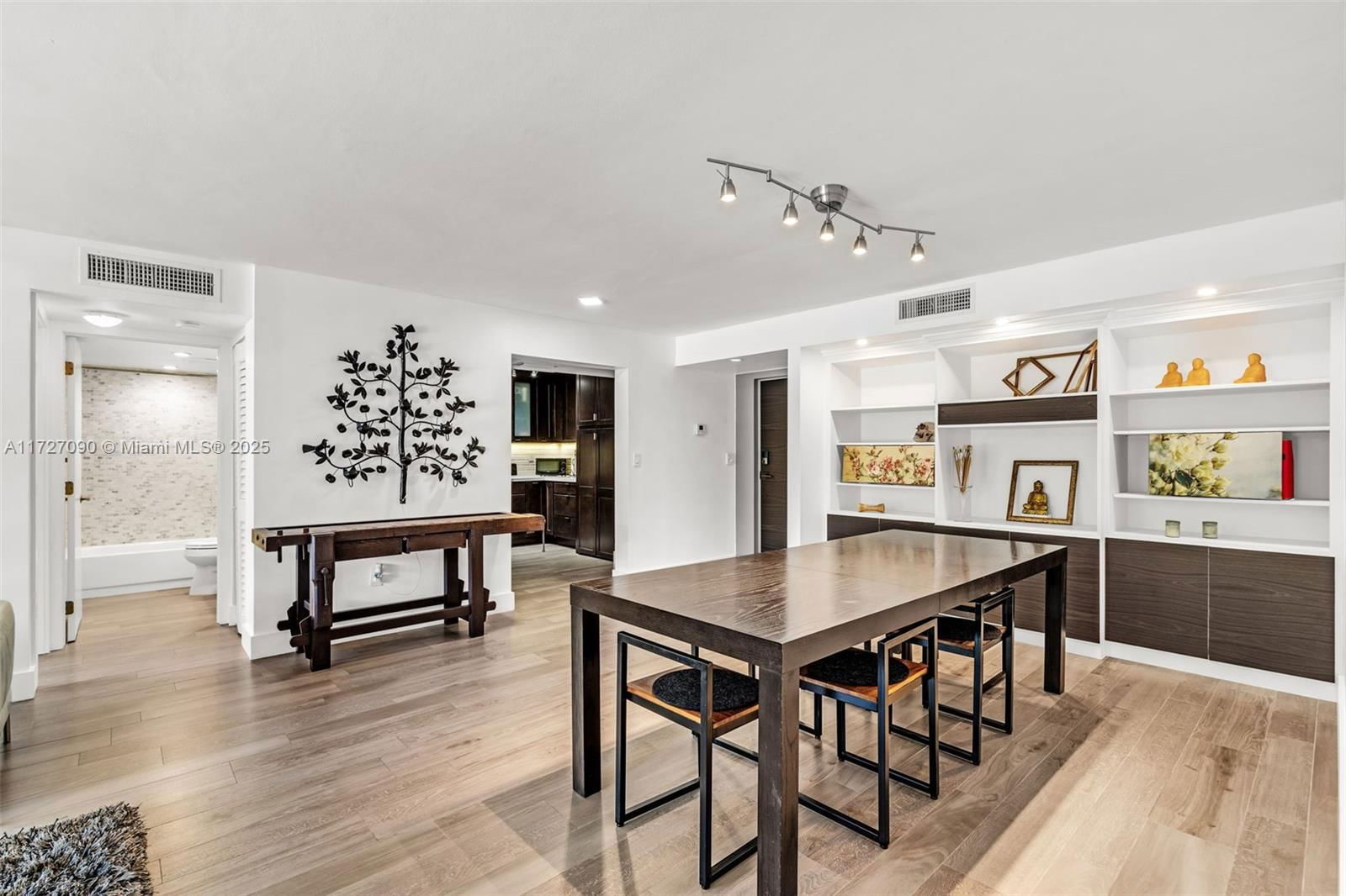 Real estate property located at 101 Ocean Lane Dr #1014, Miami-dade, Ocean Village Condo, Key Biscayne, FL