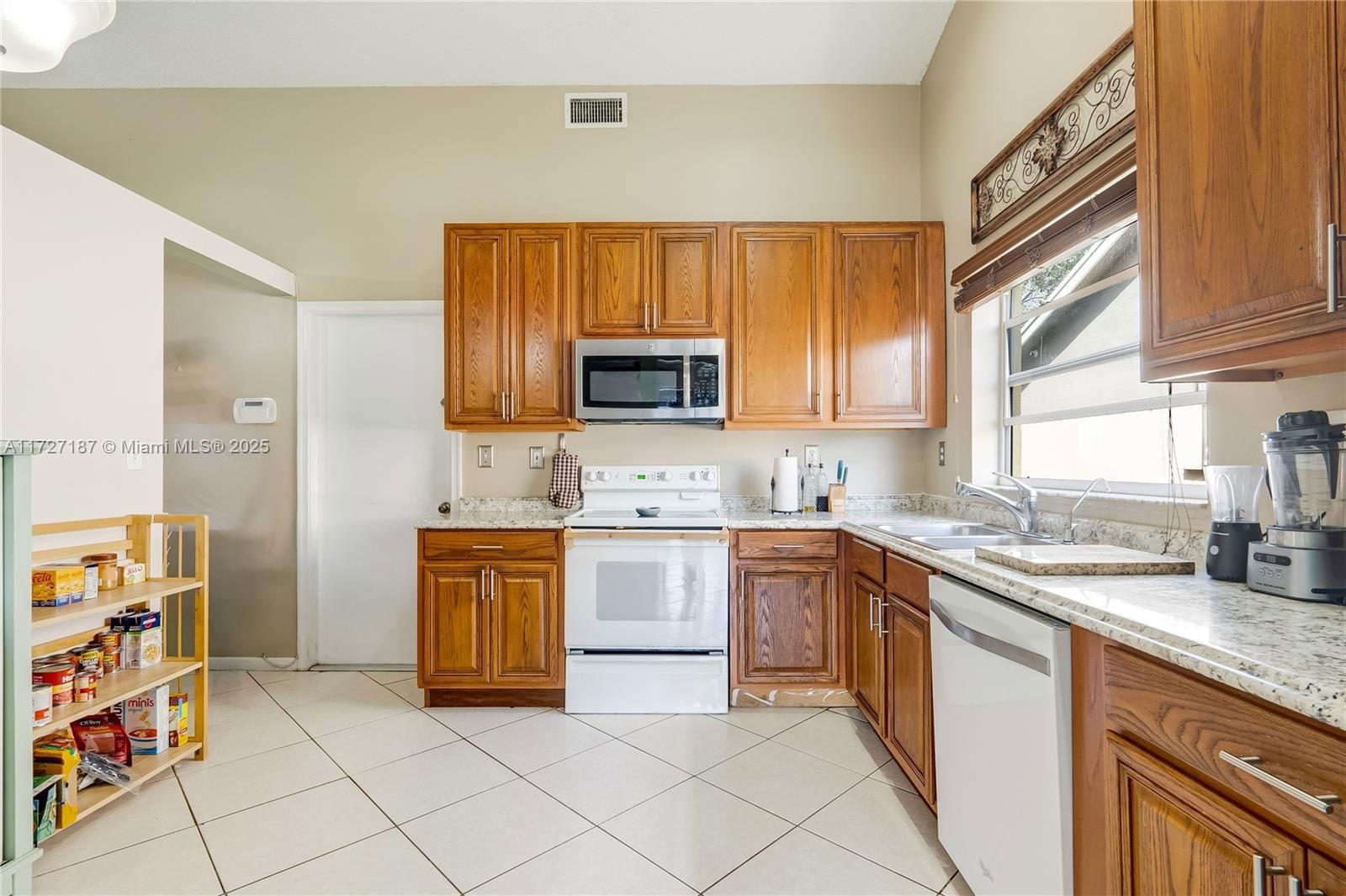 Real estate property located at 5205 98th Way, Broward, West View Estates, Coral Springs, FL
