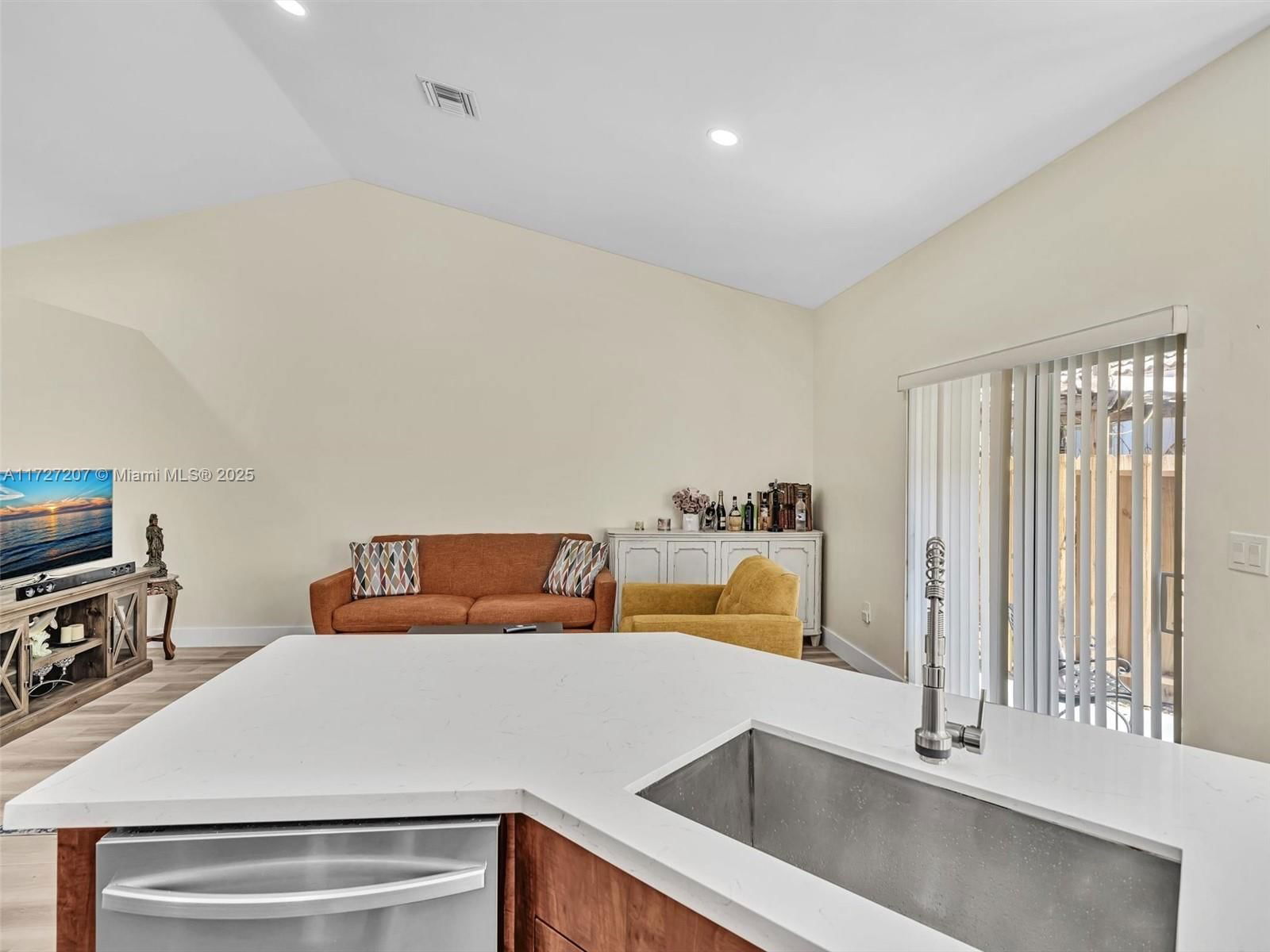 Real estate property located at 213 101st Ave, Broward, Central Park Lake, Plantation, FL
