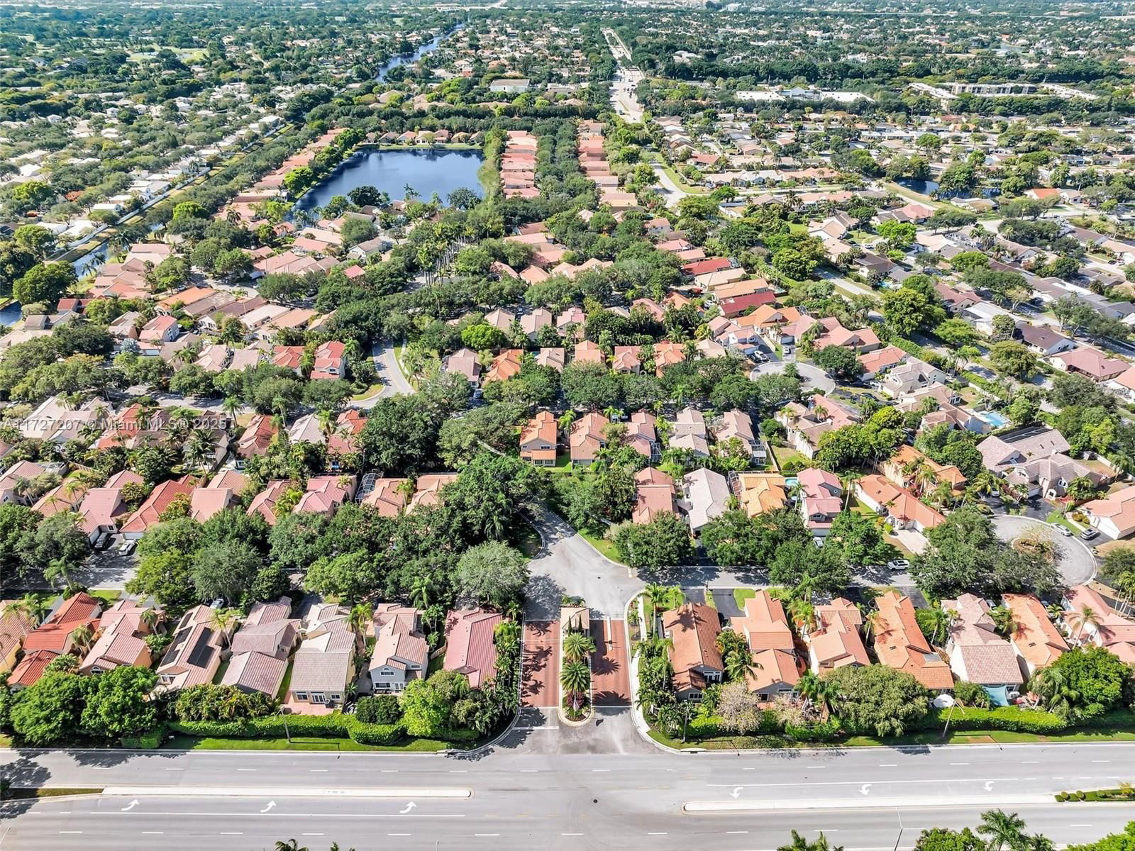 Real estate property located at 213 101st Ave, Broward, Central Park Lake, Plantation, FL