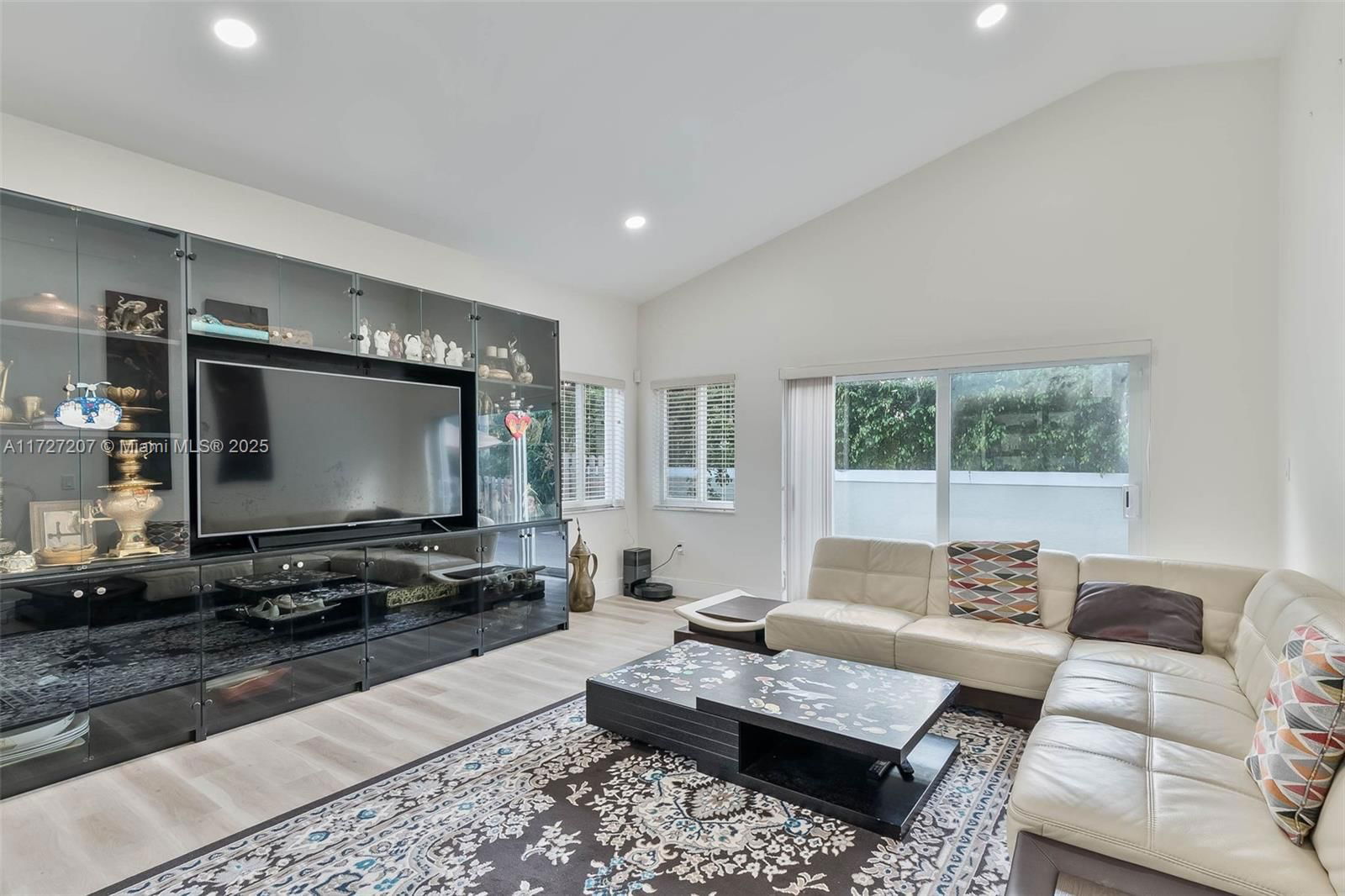 Real estate property located at 213 101st Ave, Broward, Central Park Lake, Plantation, FL