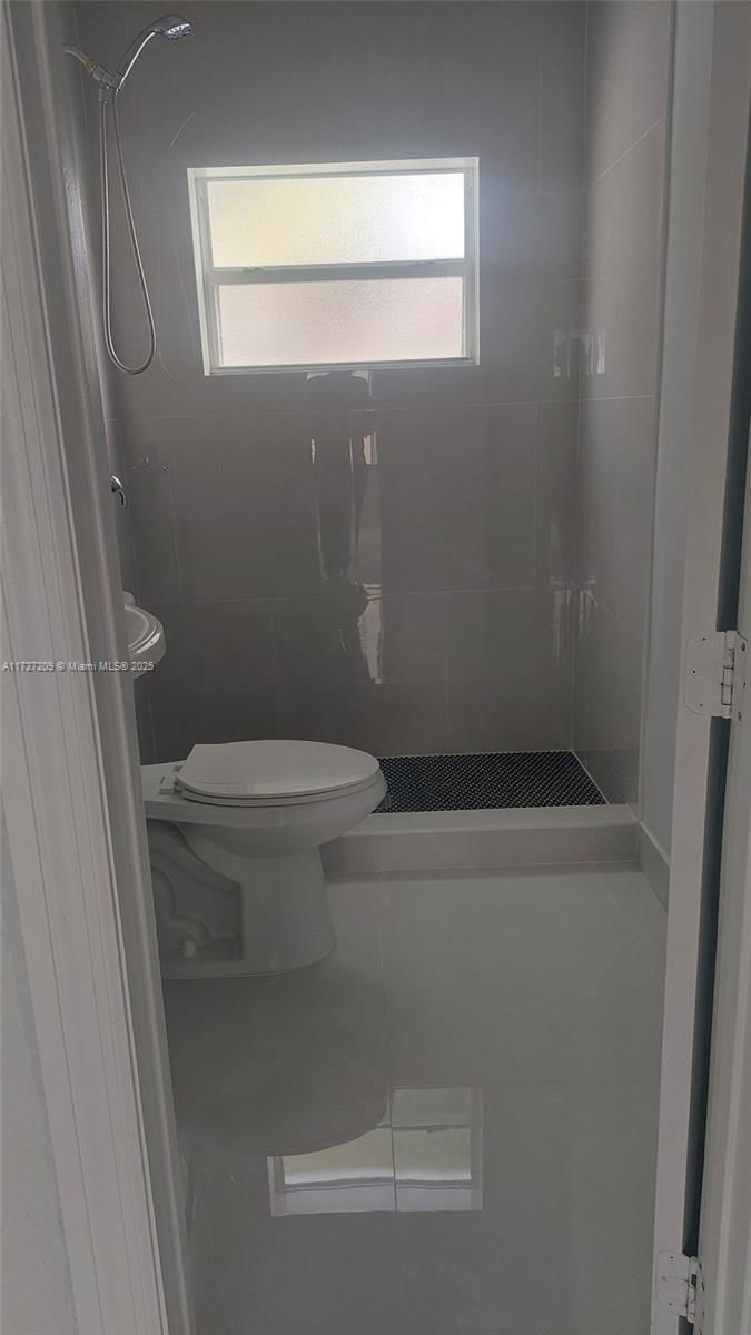 Real estate property located at 1545 73rd St, Miami-dade, Comm Liberty City 2nd Sec, Miami, FL