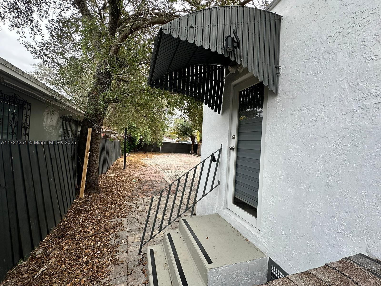 Real estate property located at 2555 23rd Ave, Miami-dade, East Haven, Miami, FL