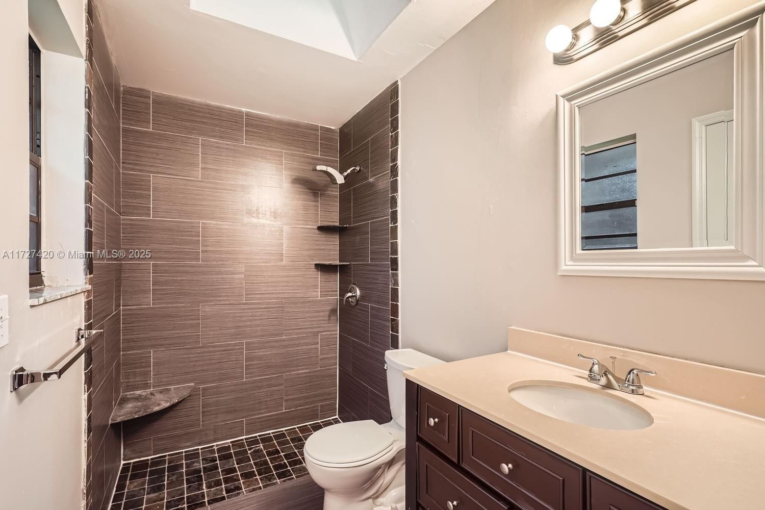 Real estate property located at 133 Cordoba Cir, Palm Beach, La Mancha, Royal Palm Beach, FL