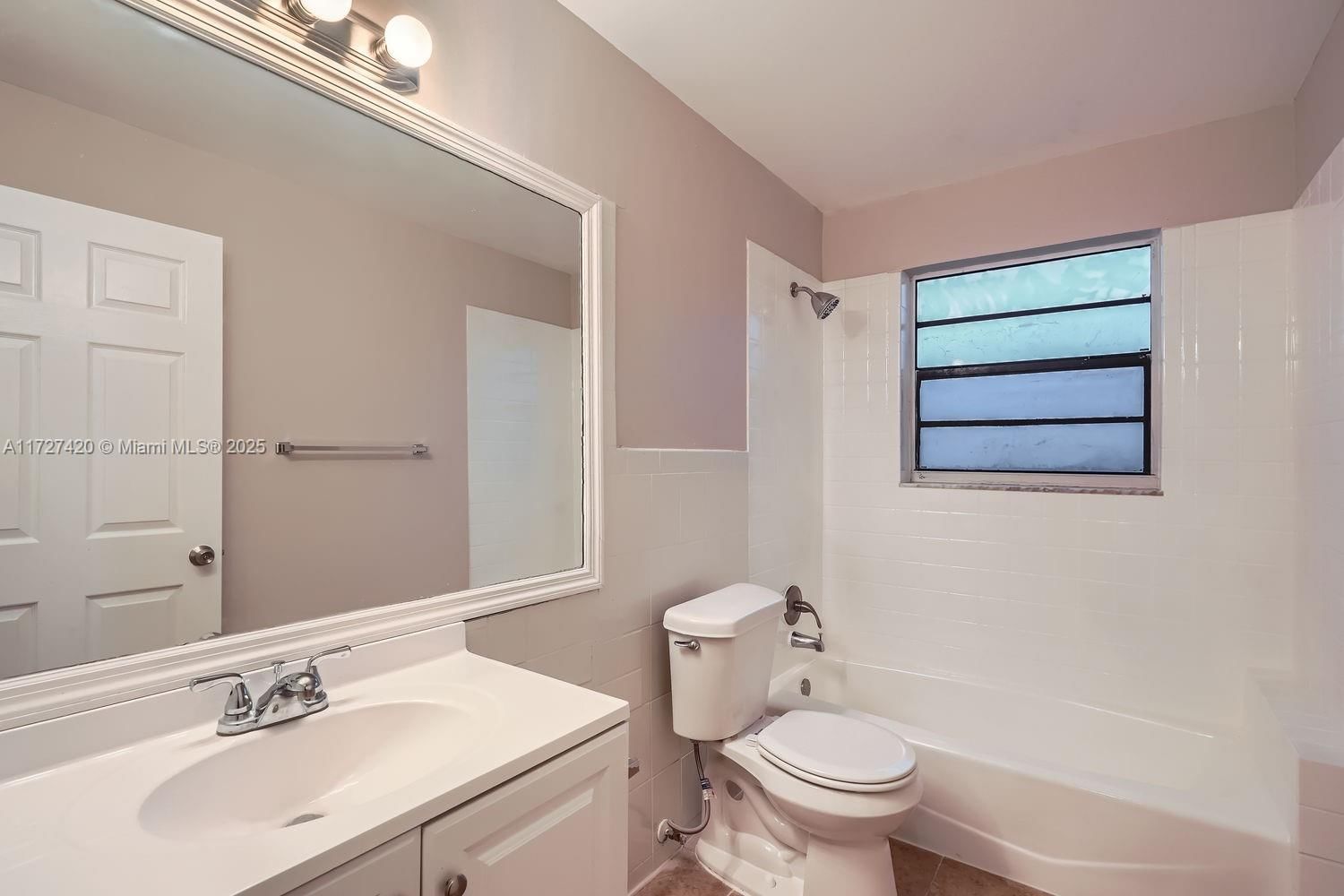 Real estate property located at 133 Cordoba Cir, Palm Beach, La Mancha, Royal Palm Beach, FL