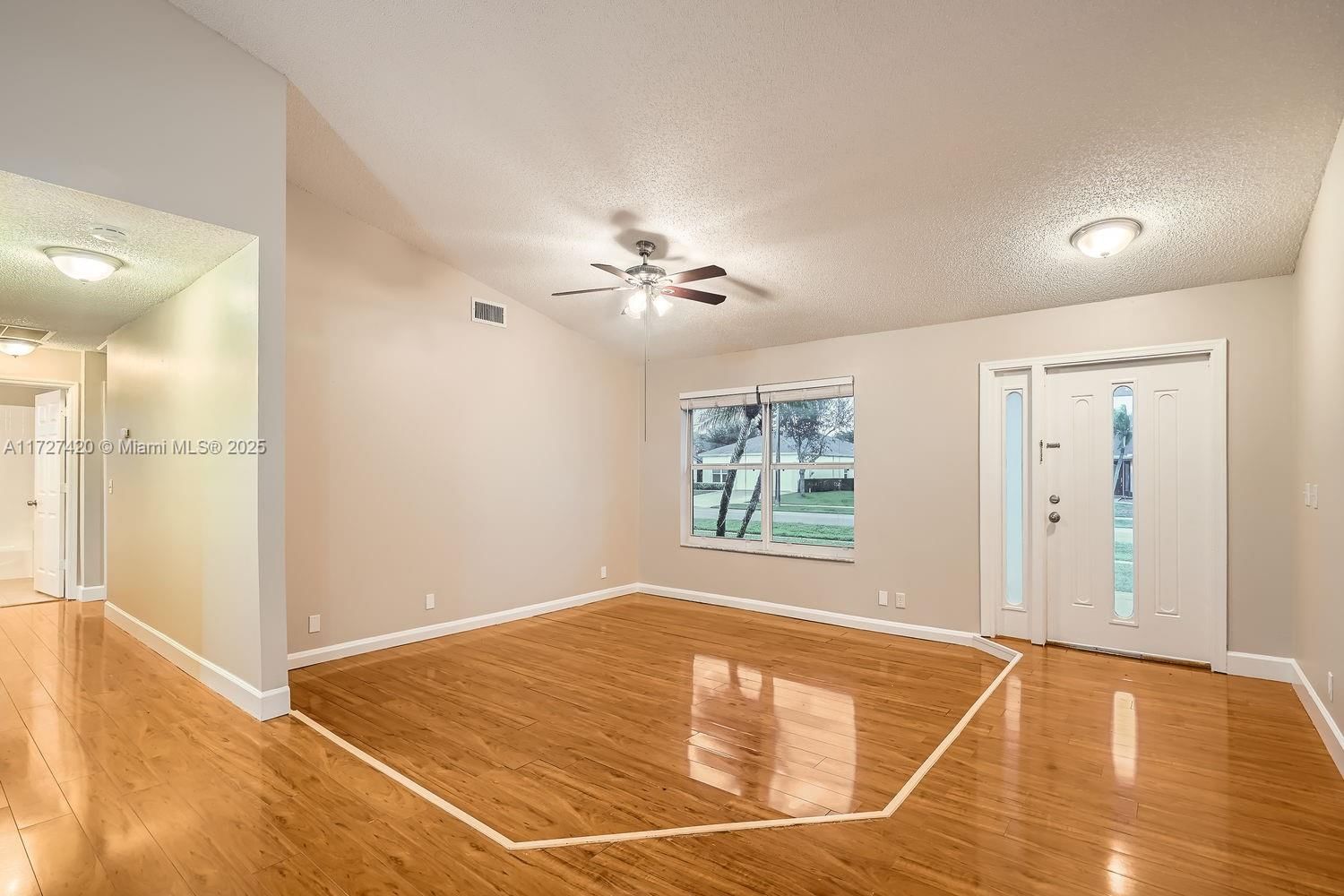 Real estate property located at 133 Cordoba Cir, Palm Beach, La Mancha, Royal Palm Beach, FL