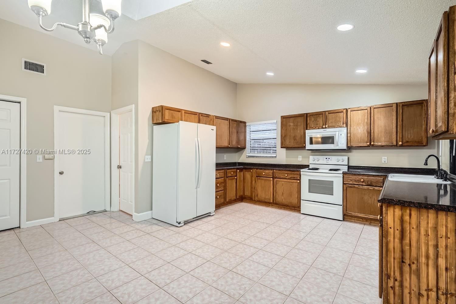 Real estate property located at 133 Cordoba Cir, Palm Beach, La Mancha, Royal Palm Beach, FL