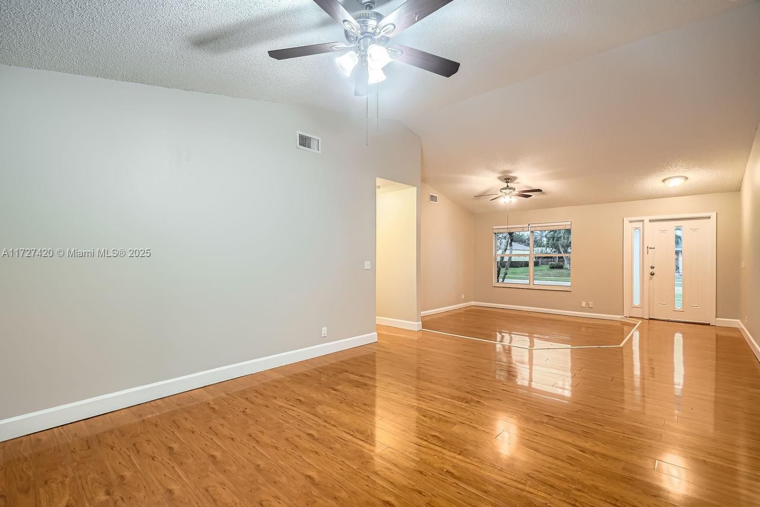 Real estate property located at 133 Cordoba Cir, Palm Beach, La Mancha, Royal Palm Beach, FL
