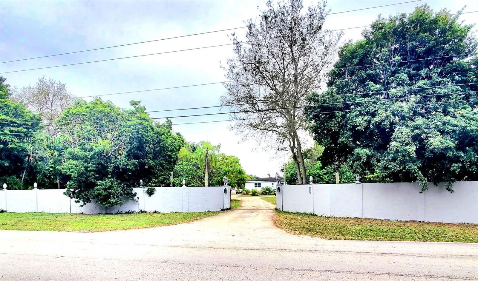 Real estate property located at 23825 142nd Ave, Miami-Dade, Homestead, Homestead, FL