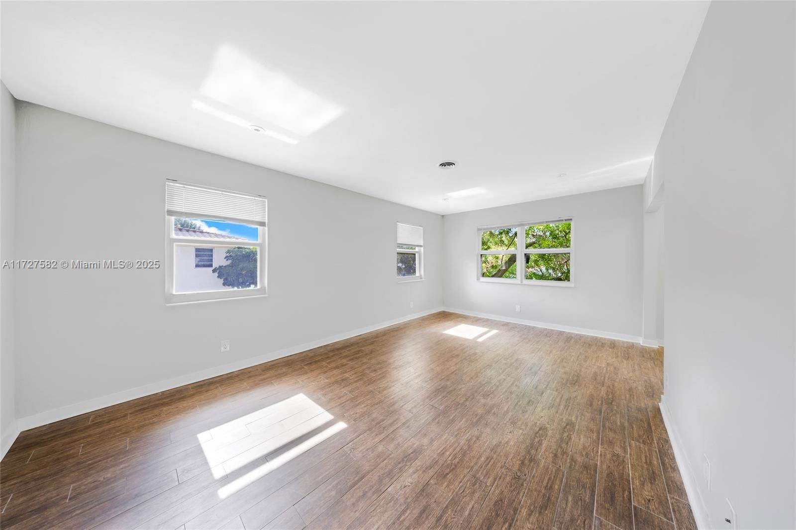 Real estate property located at 2591 55th Ct #202, Broward, Landings Harborage Condo, Fort Lauderdale, FL