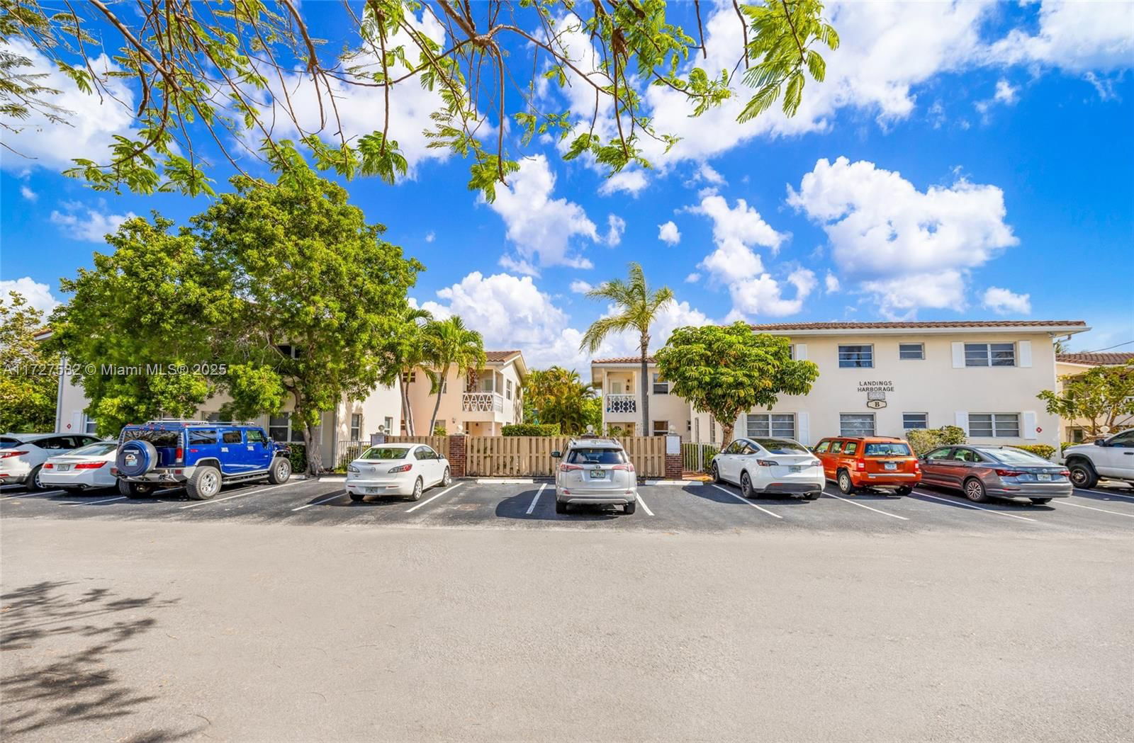 Real estate property located at 2591 55th Ct #202, Broward, Landings Harborage Condo, Fort Lauderdale, FL