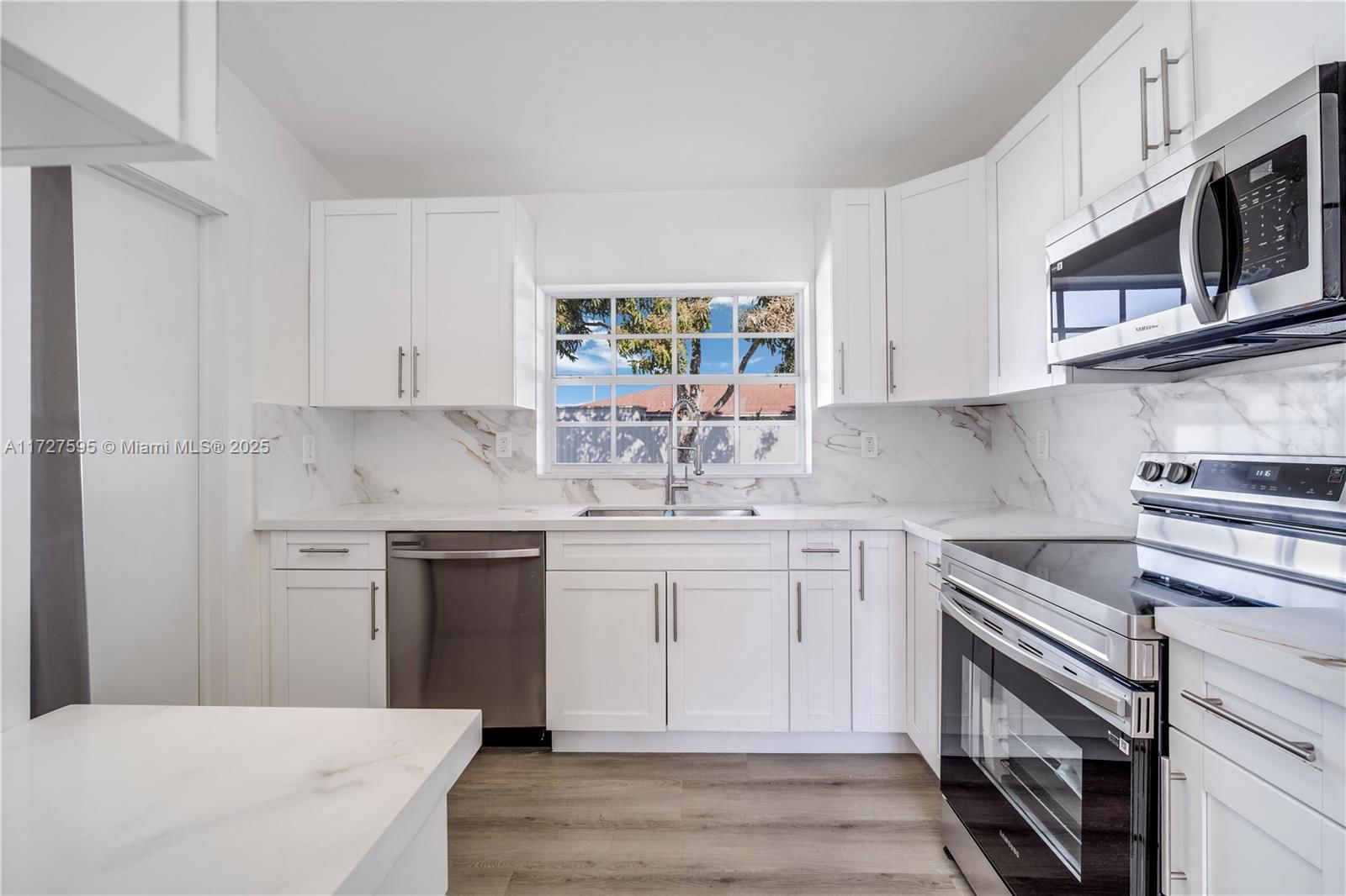 Real estate property located at 11013 167th St, Miami-dade, Pine Lake Sec 1, Miami, FL