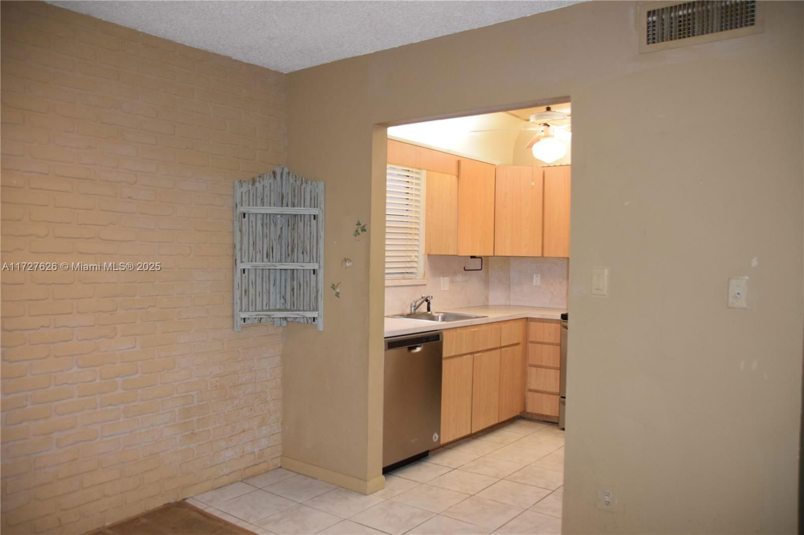 Real estate property located at 200 Jacaranda Country Club Dr #6A, Broward, Coronado At Jacaranda, Plantation, FL