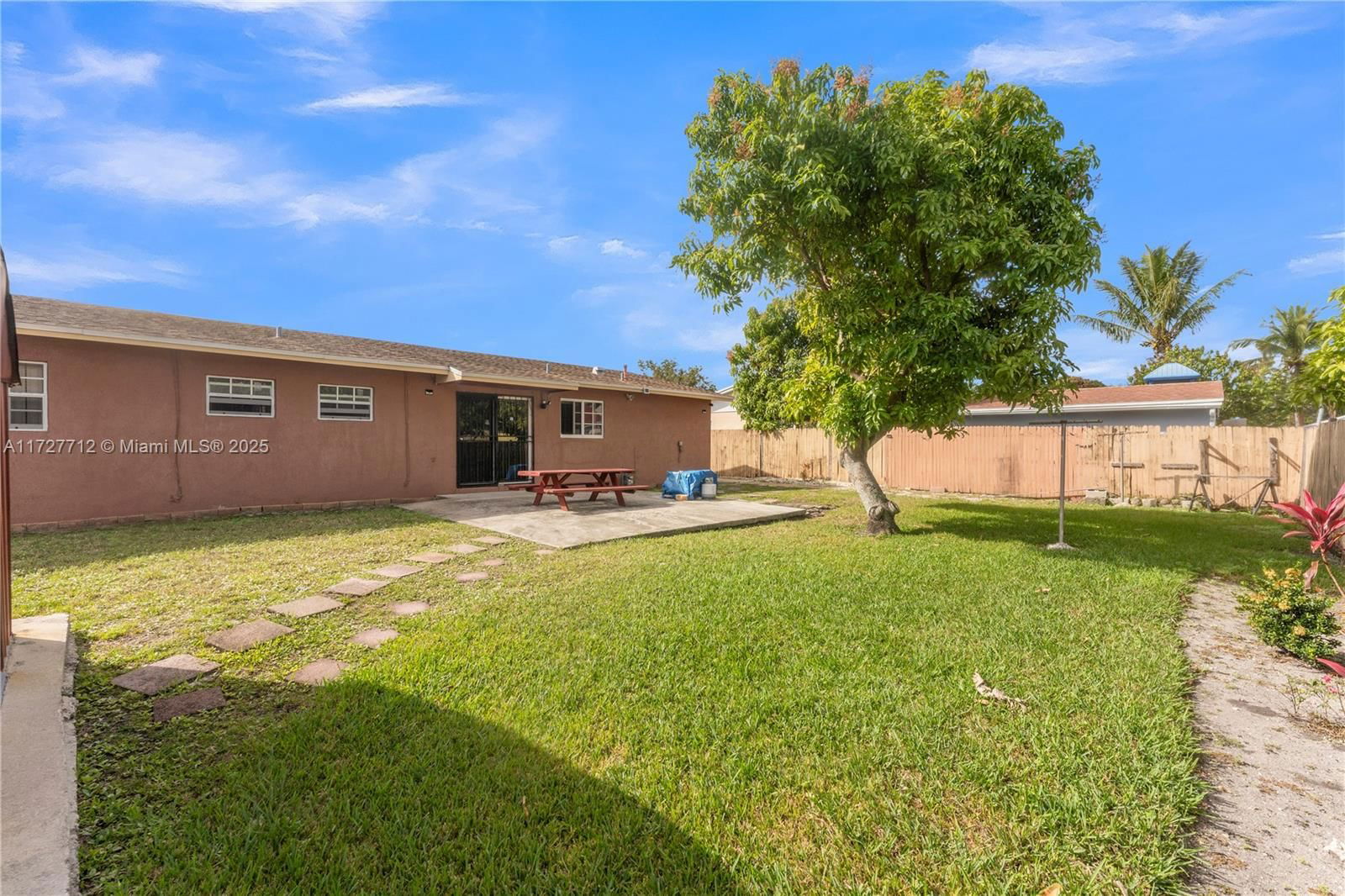 Real estate property located at 3307 202nd Ln, Miami-dade, Leslie Estates Sec 13, Miami Gardens, FL