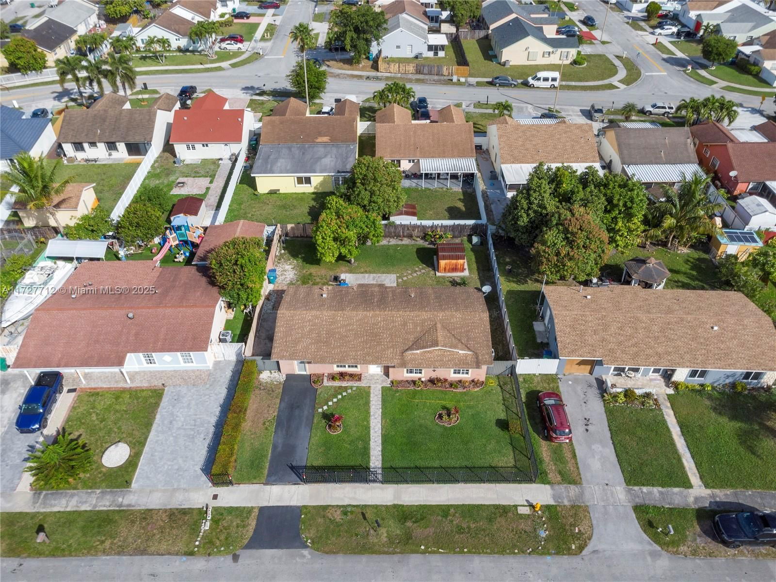 Real estate property located at 3307 202nd Ln, Miami-dade, Leslie Estates Sec 13, Miami Gardens, FL