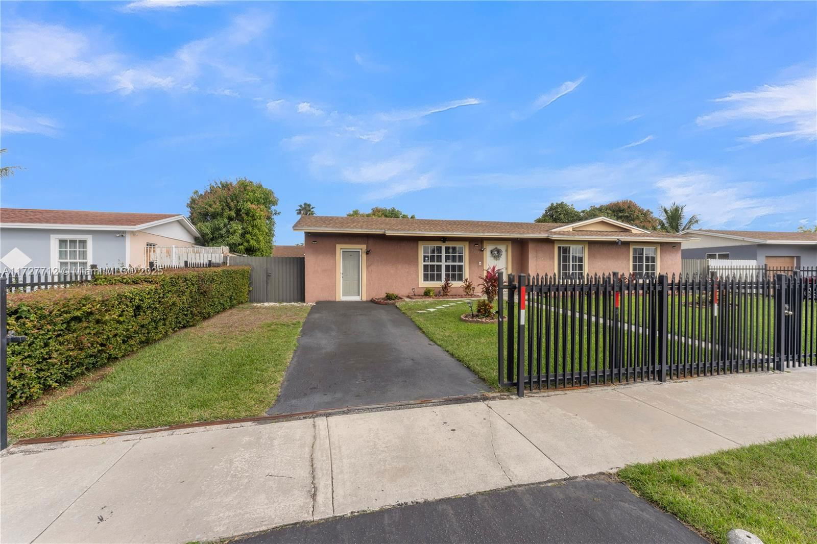 Real estate property located at 3307 202nd Ln, Miami-dade, Leslie Estates Sec 13, Miami Gardens, FL