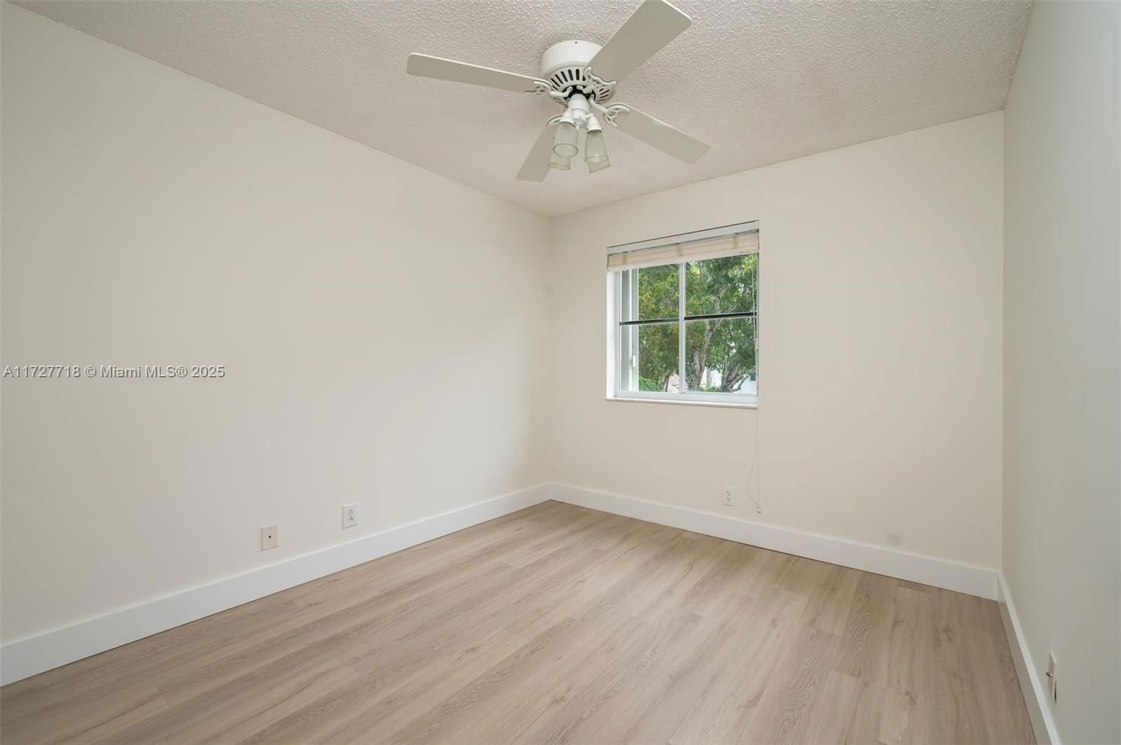 Real estate property located at 4285 Fox Ridge Dr, Broward, Fox Ridge, Weston, FL