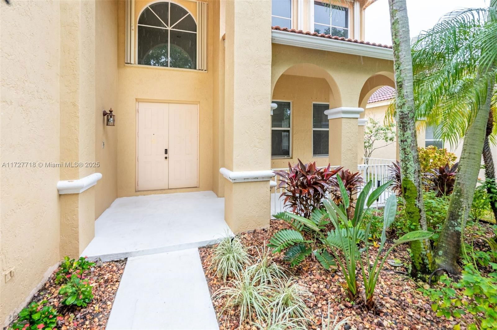Real estate property located at 4285 Fox Ridge Dr, Broward, Fox Ridge, Weston, FL