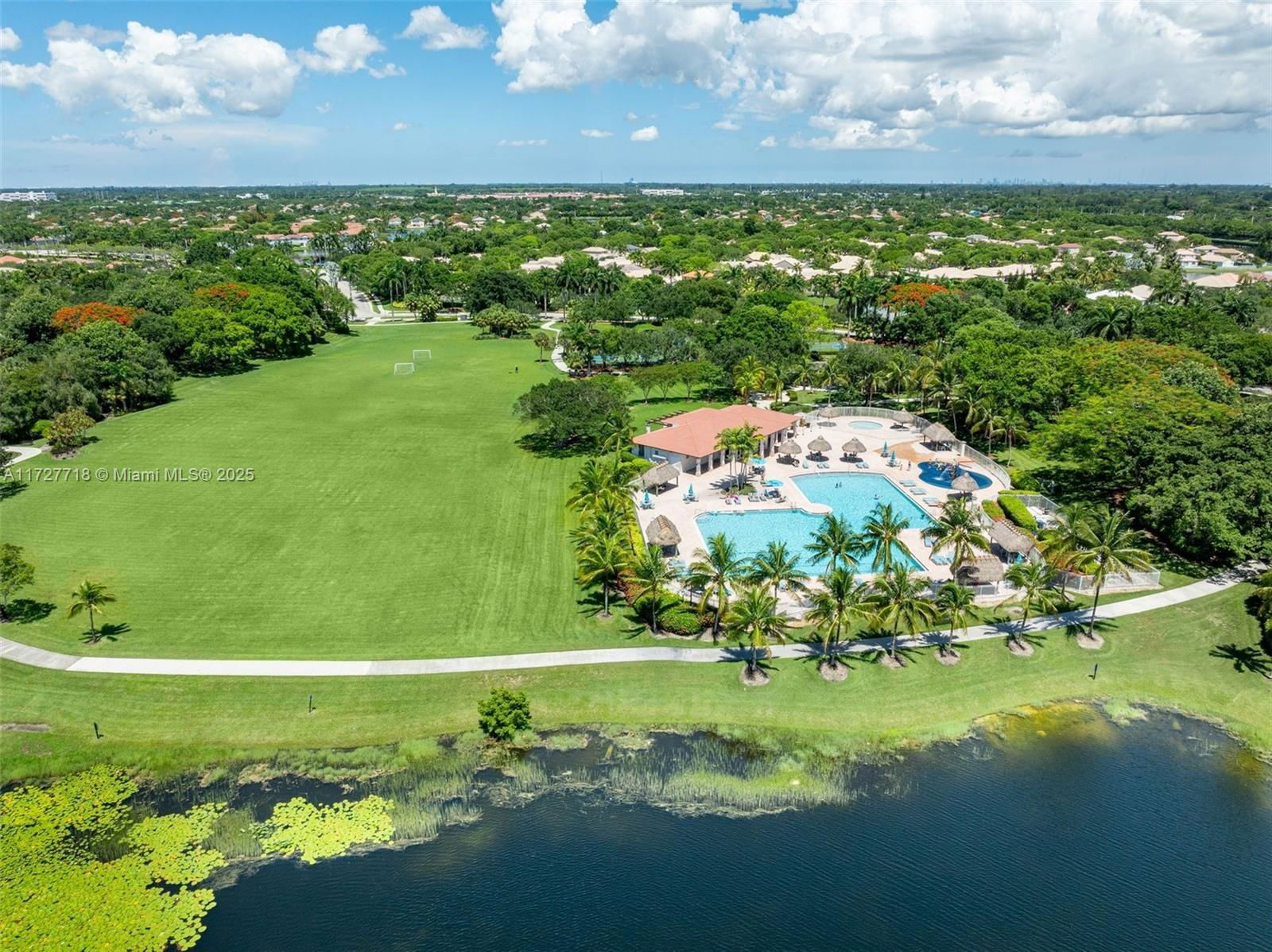 Real estate property located at 4285 Fox Ridge Dr, Broward, Fox Ridge, Weston, FL