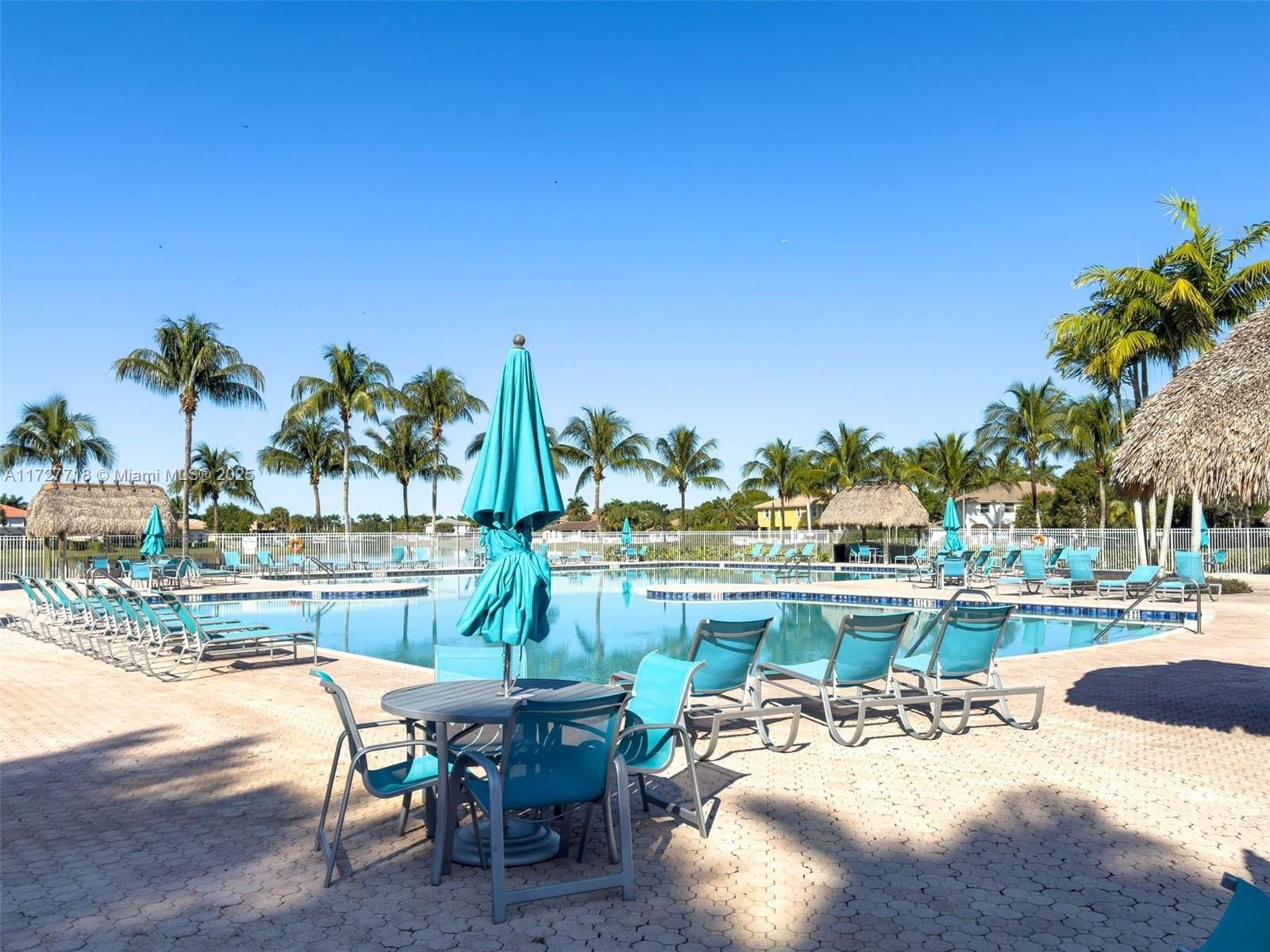 Real estate property located at 4285 Fox Ridge Dr, Broward, Fox Ridge, Weston, FL
