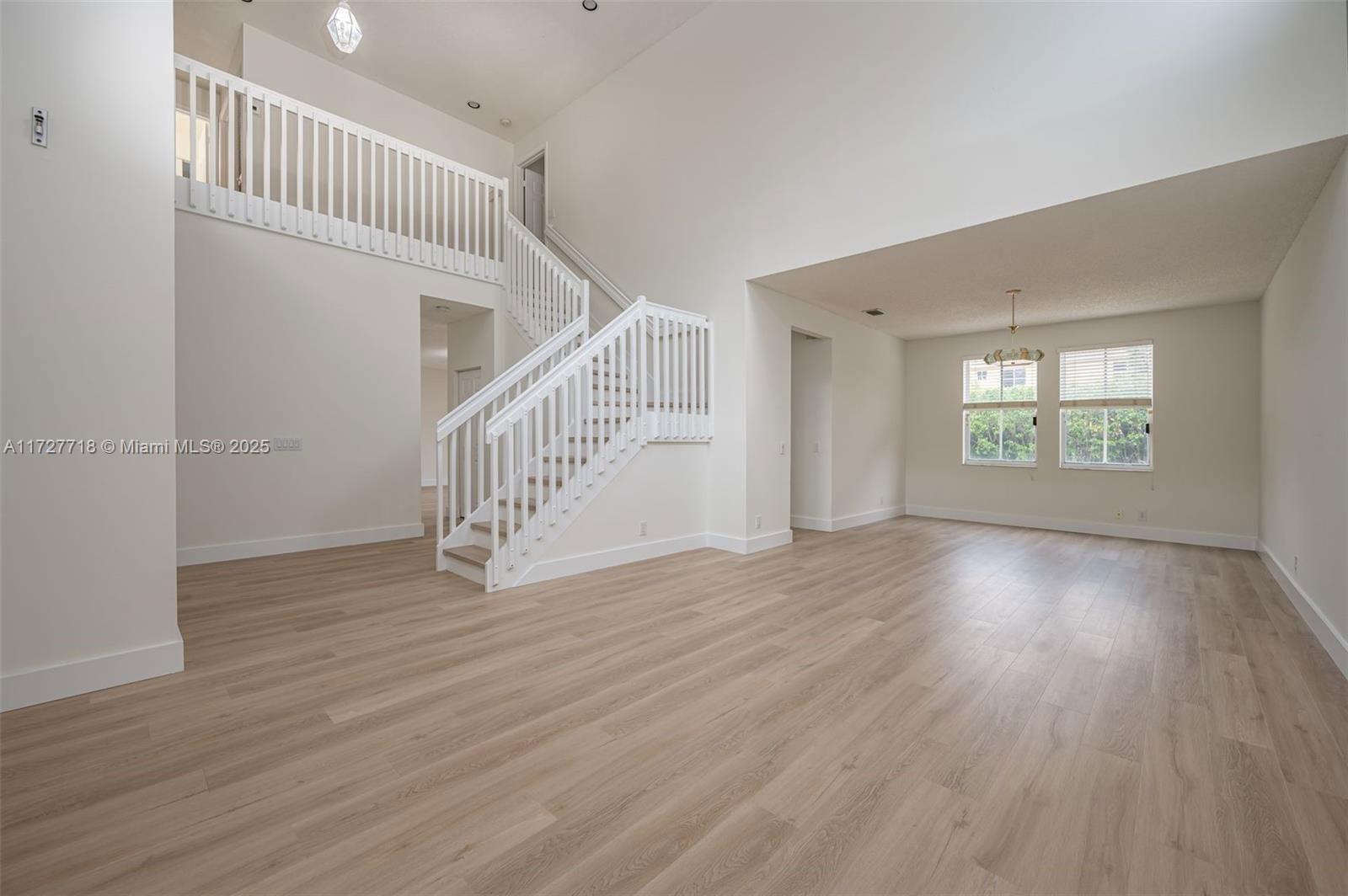 Real estate property located at 4285 Fox Ridge Dr, Broward, Fox Ridge, Weston, FL