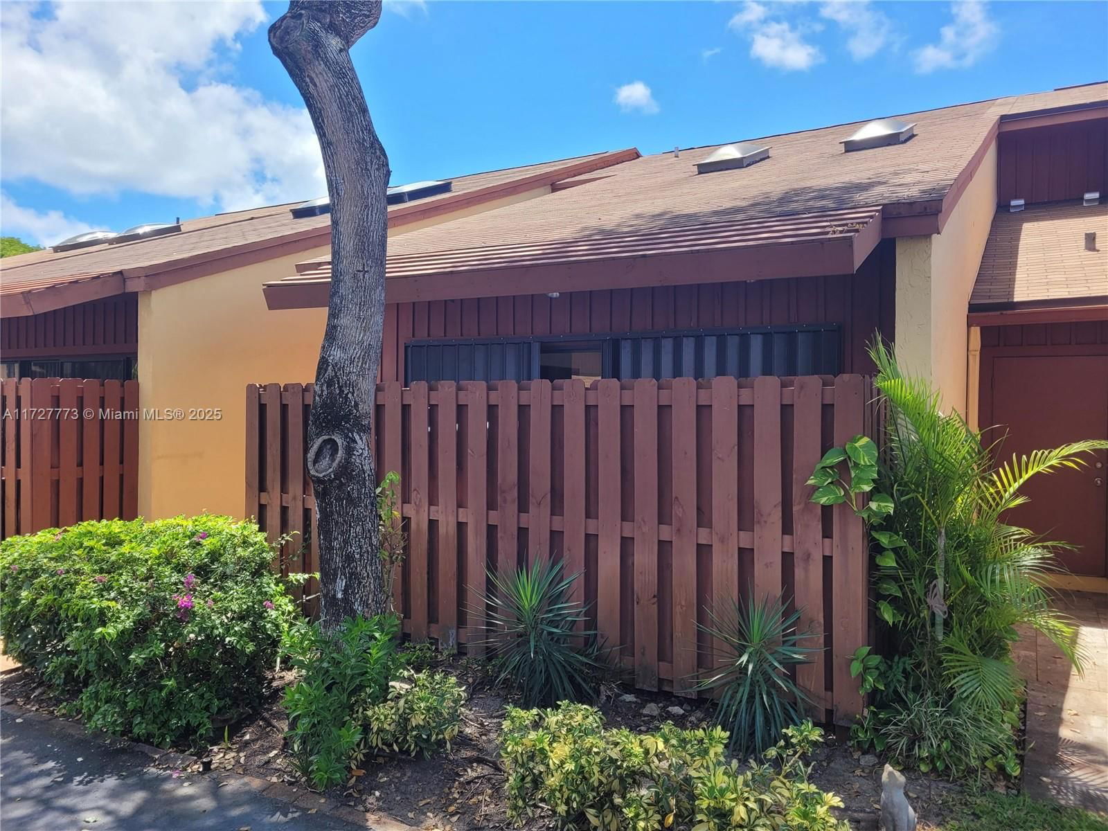 Real estate property located at 406 14th St, Broward, Sandpiper Bay, Dania Beach, FL