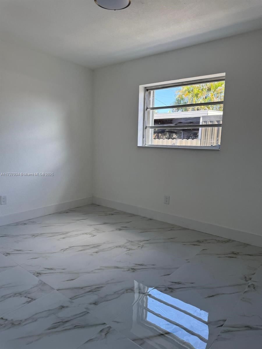 Real estate property located at 437 76th St, Miami-dade, Douglas Ests 1st Addn, Hialeah, FL