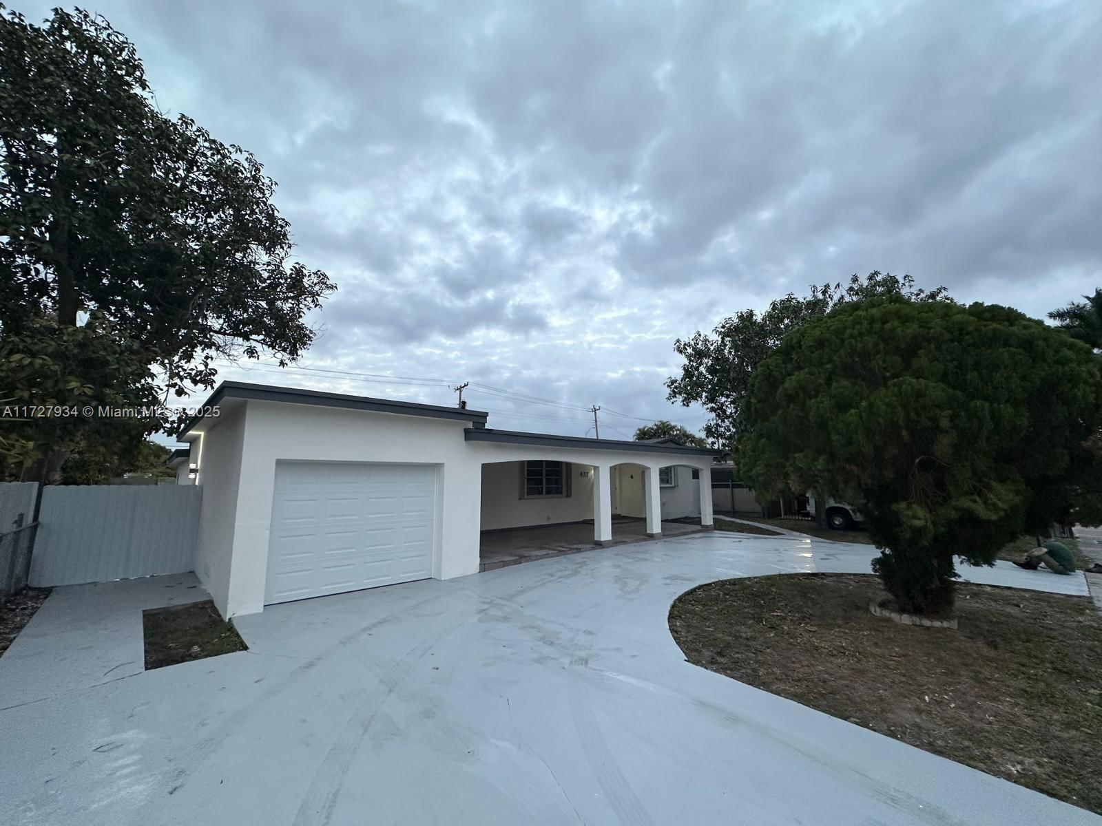 Real estate property located at 437 76th St, Miami-dade, Douglas Ests 1st Addn, Hialeah, FL