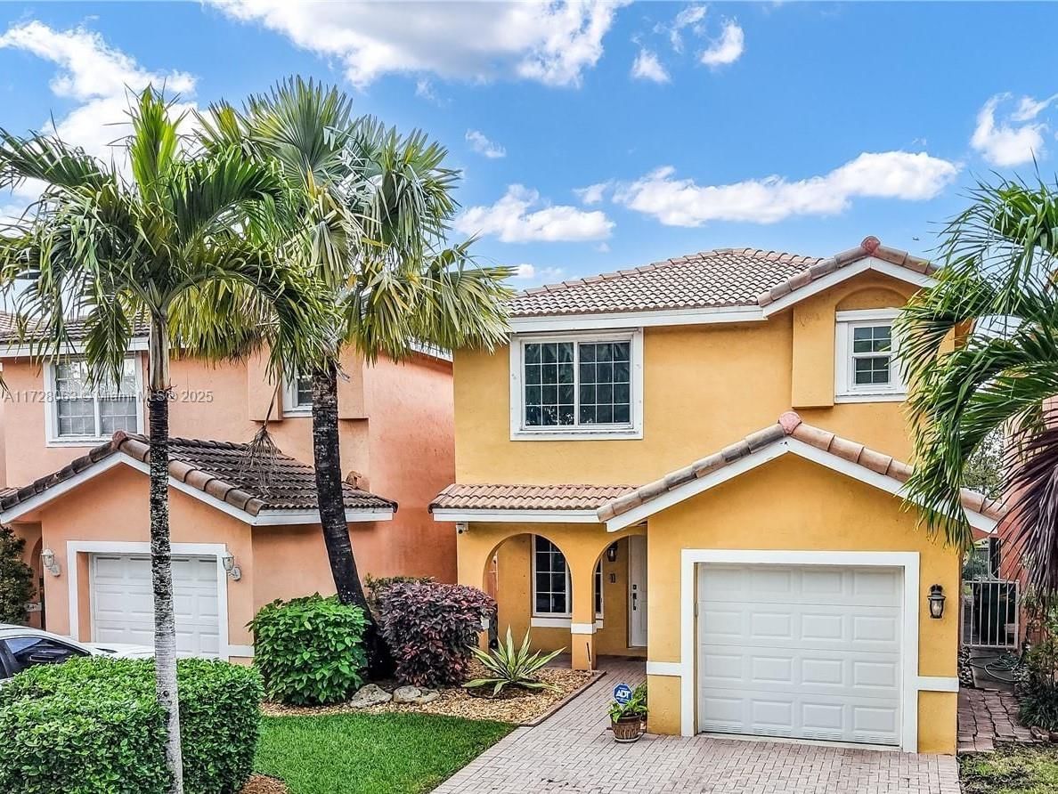 Real estate property located at 7121 Sienna Ridge Ln, Broward, S & R Of Inverrary, Lauderhill, FL