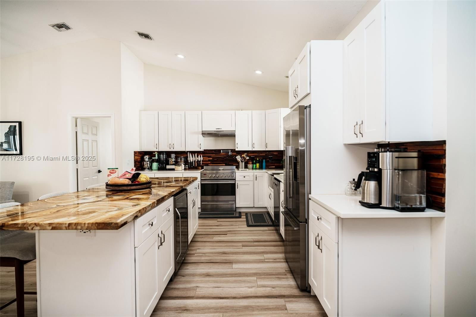 Real estate property located at 2161 121st Ave, Broward, Fla Fruit Lands Co Sub No, Plantation, FL