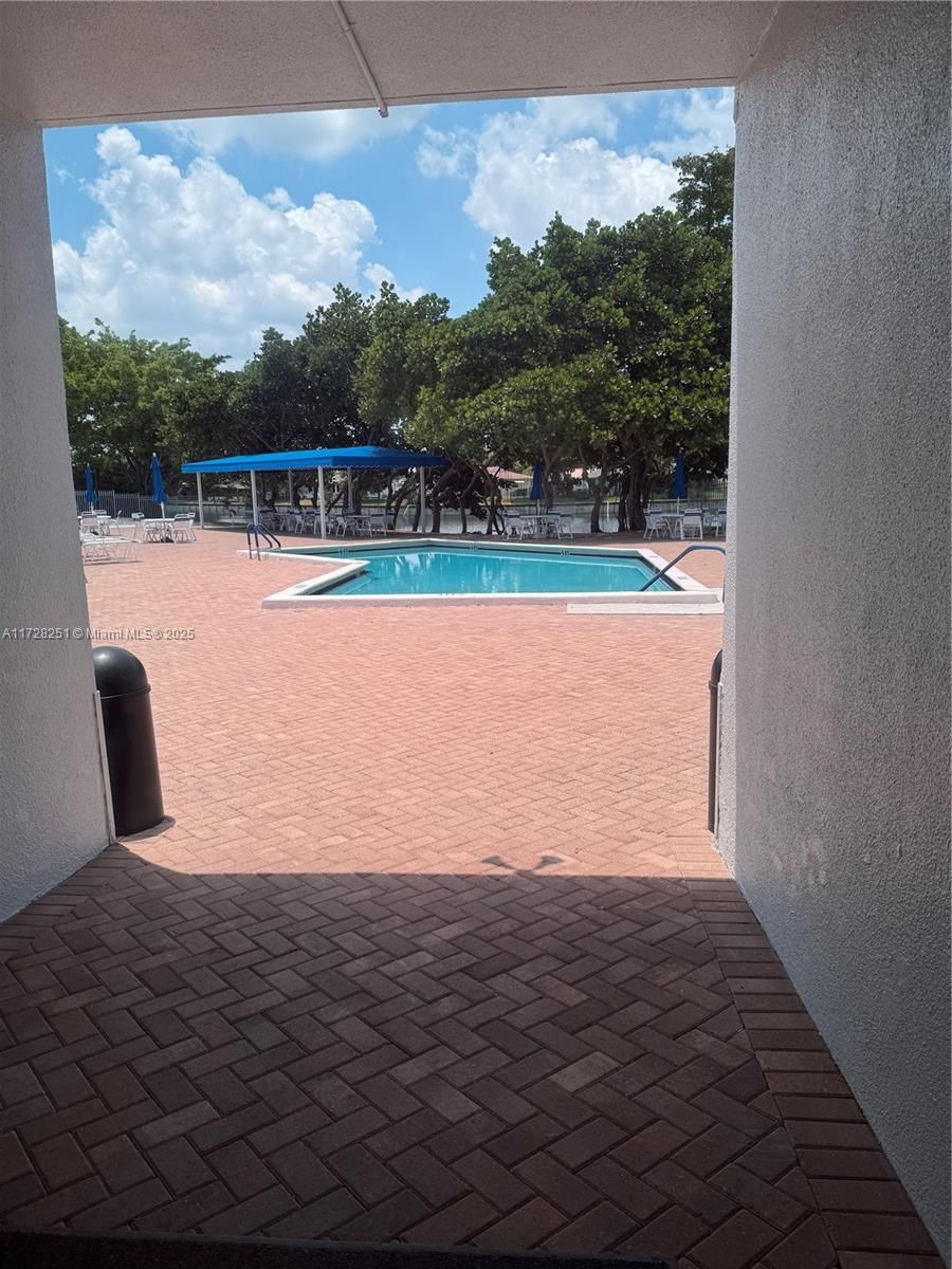 Real estate property located at 9360 Lime Bay Blvd #214, Broward, Lime Bay Condominium 8, Tamarac, FL