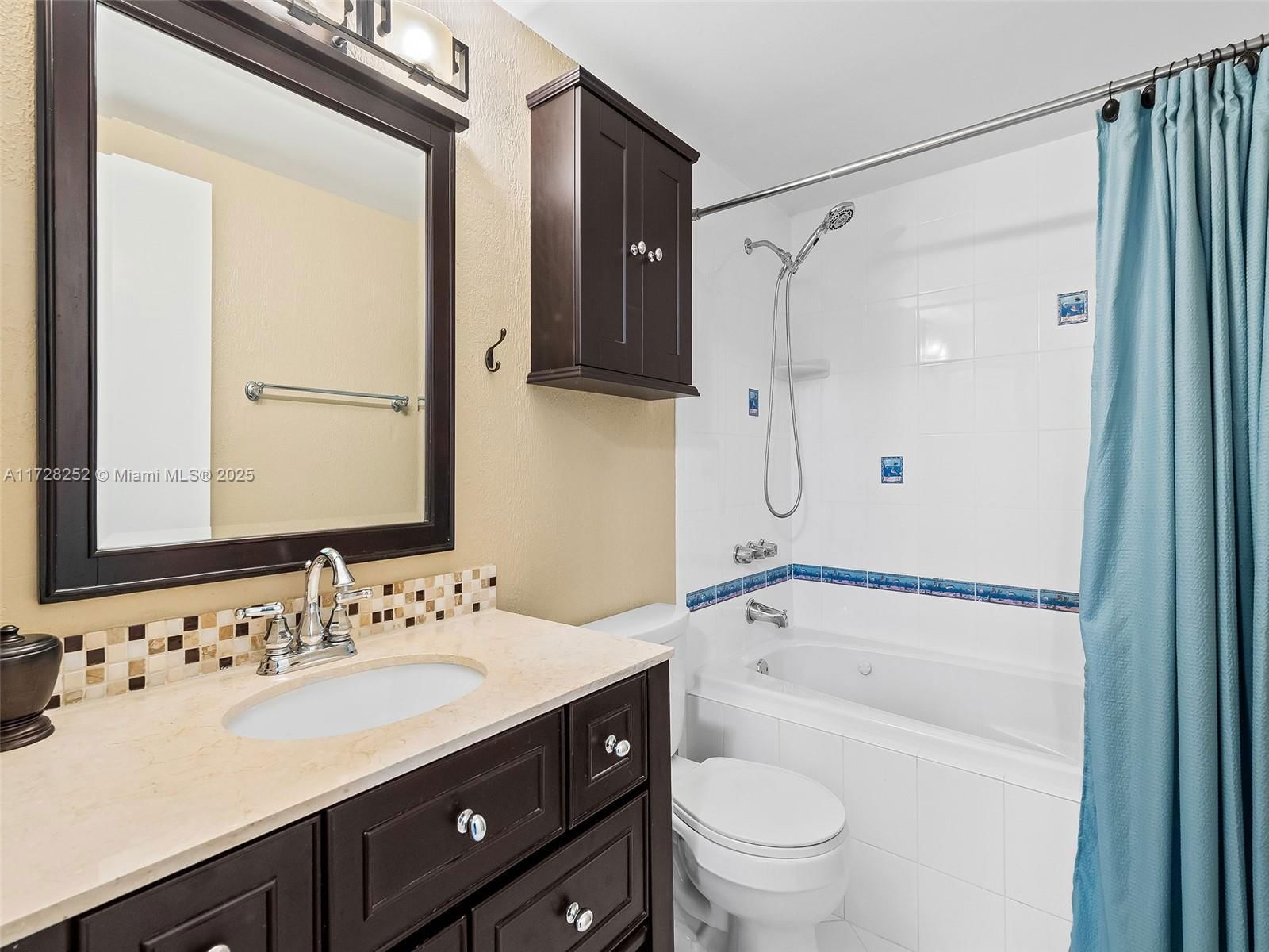 Real estate property located at 5144 University Dr #5144, Broward, Saddle-up Plat, Davie, FL