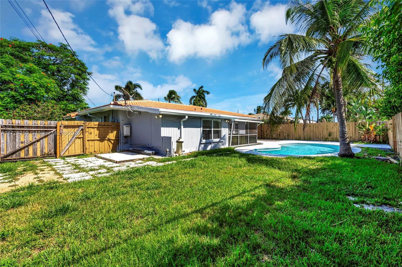 Real estate property located at 301 1st Ter, Broward, Garden Isles Sec One, Pompano Beach, FL
