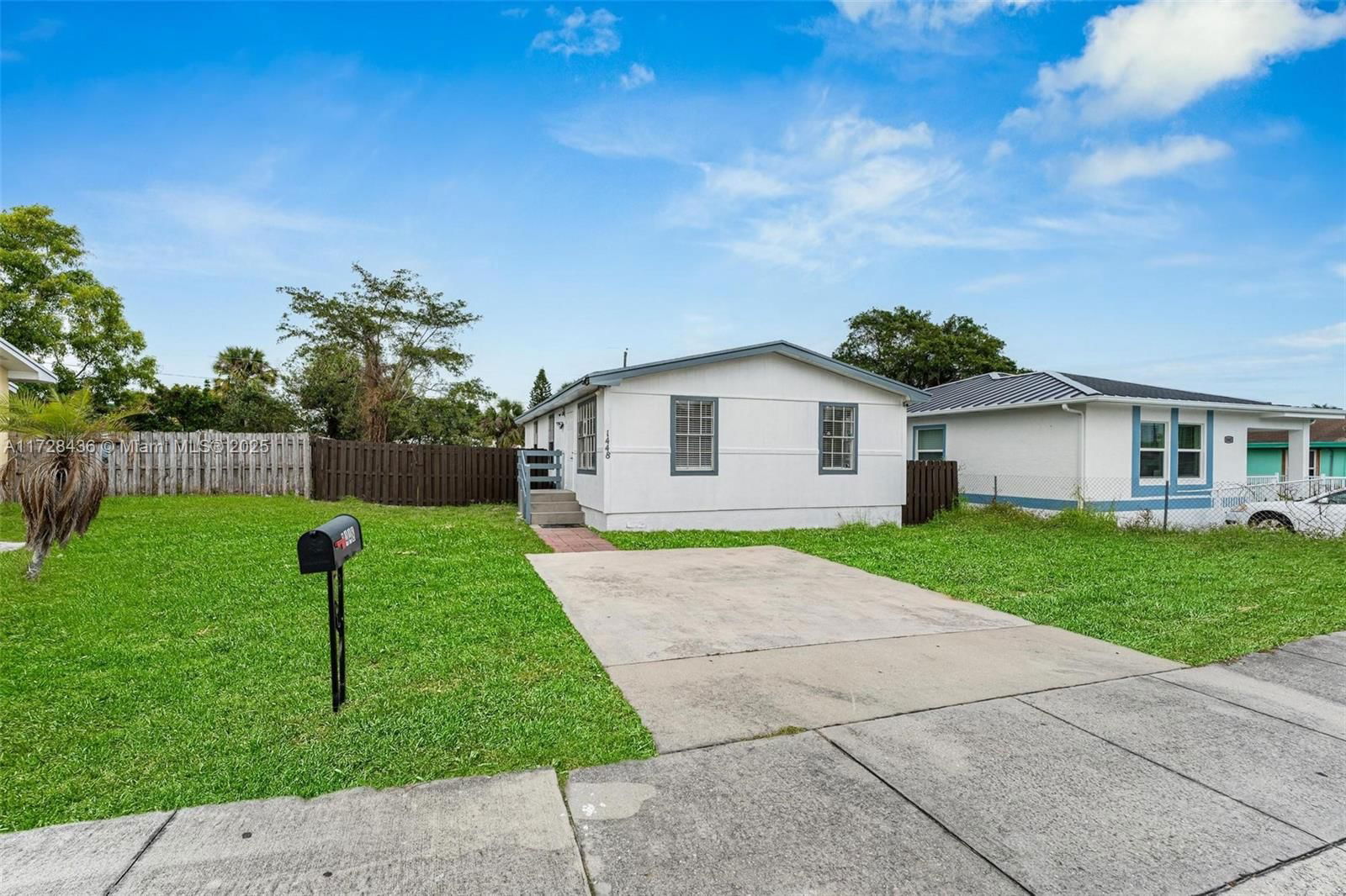 Real estate property located at 1448 32nd St, Palm Beach, Acrehome Park Second Add, Riviera Beach, FL
