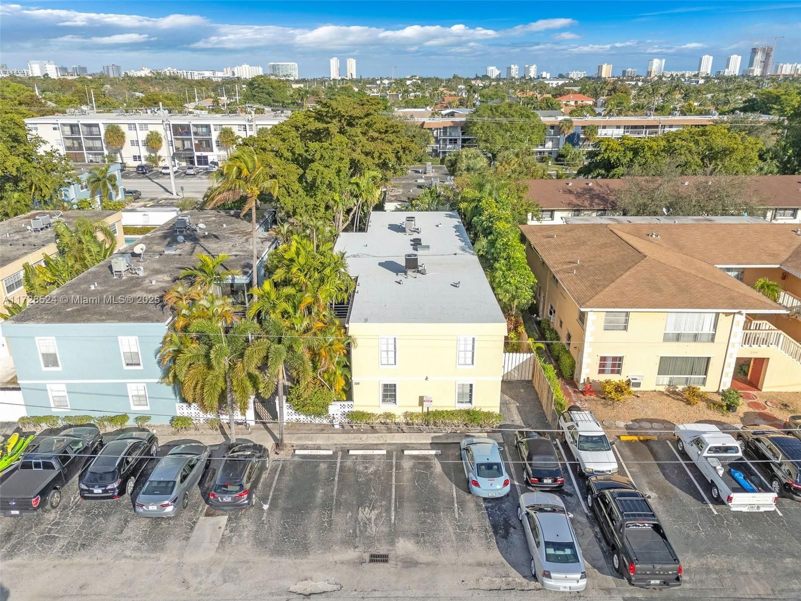 Real estate property located at 320 10th Ave D, Broward, GARDEN ISLE VILLAS CONDO, Pompano Beach, FL