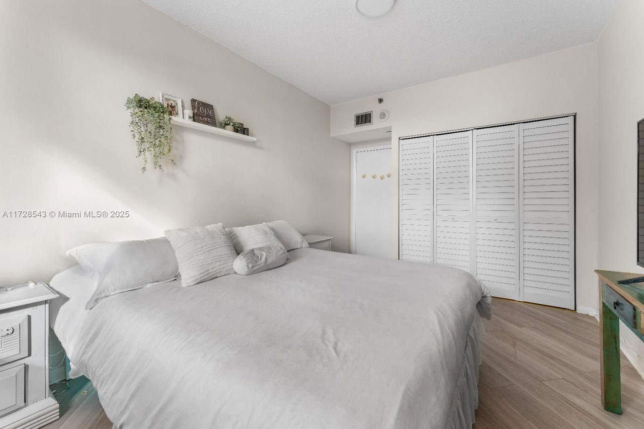 Real estate property located at 1470 123rd St A116, Miami-dade, Greenwich Ph I Condo, North Miami, FL