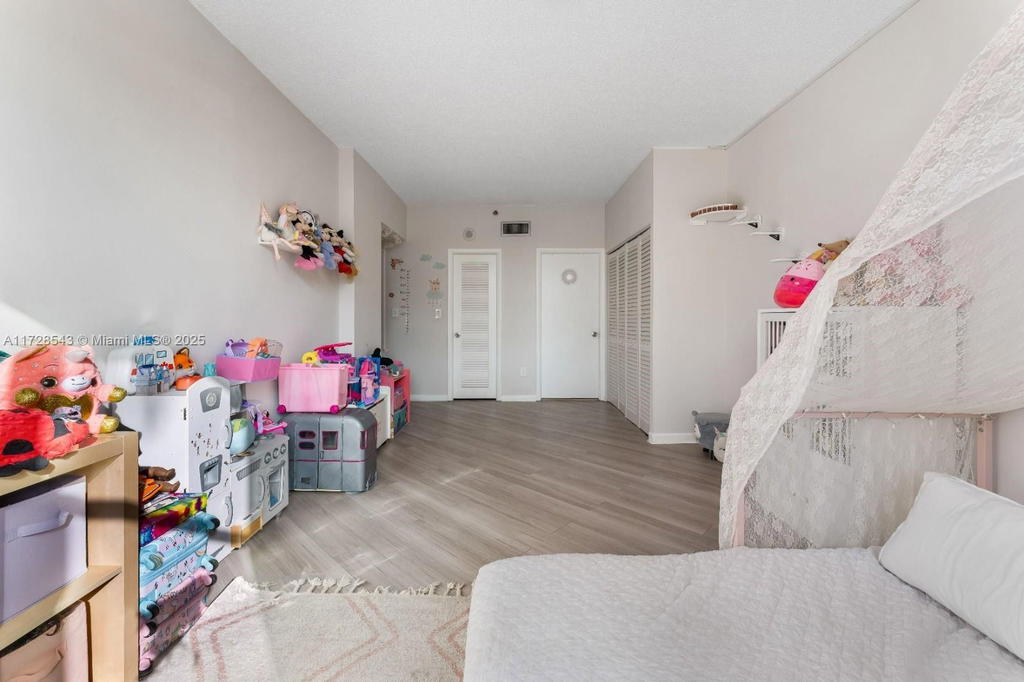 Real estate property located at 1470 123rd St A116, Miami-dade, Greenwich Ph I Condo, North Miami, FL