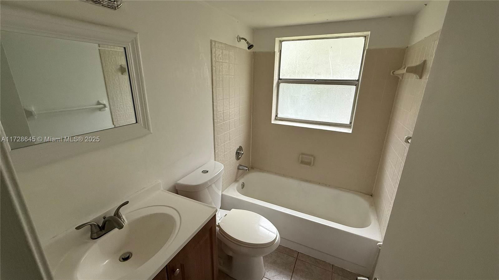 Real estate property located at 1032 Twin Lakes Dr #21-G, Broward, Lakewood Village, Coral Springs, FL