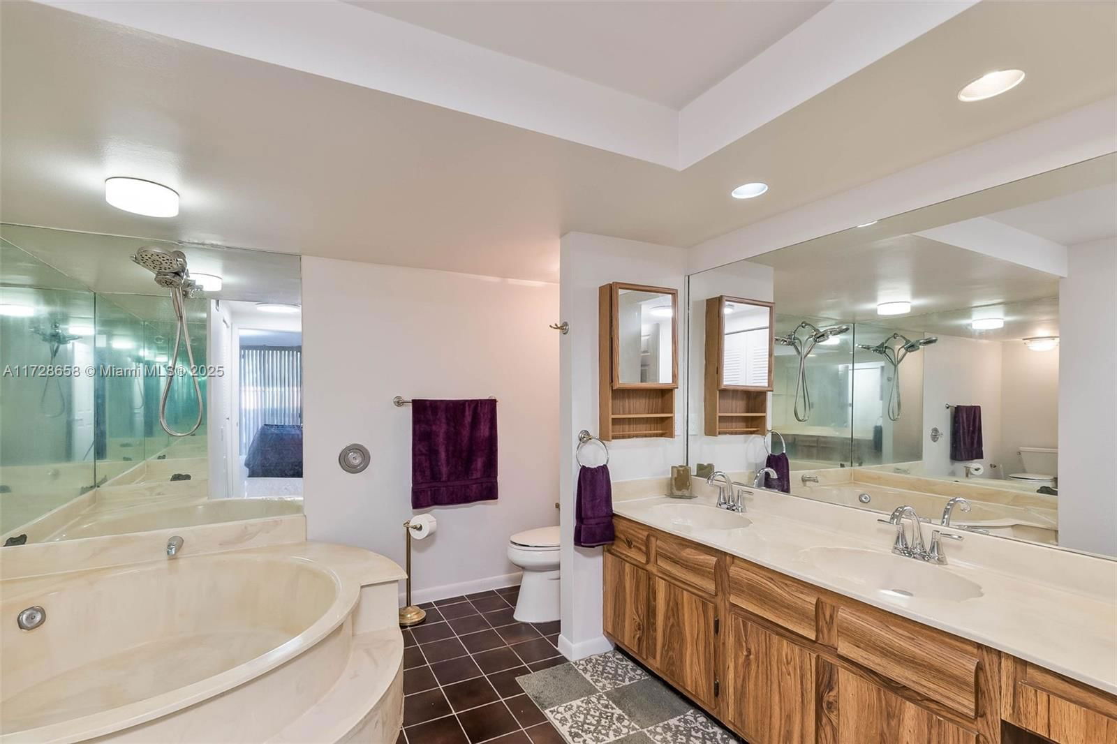 Real estate property located at 6854 114th Pl E60, Miami-dade, Snapper Village Phase Ii, Miami, FL