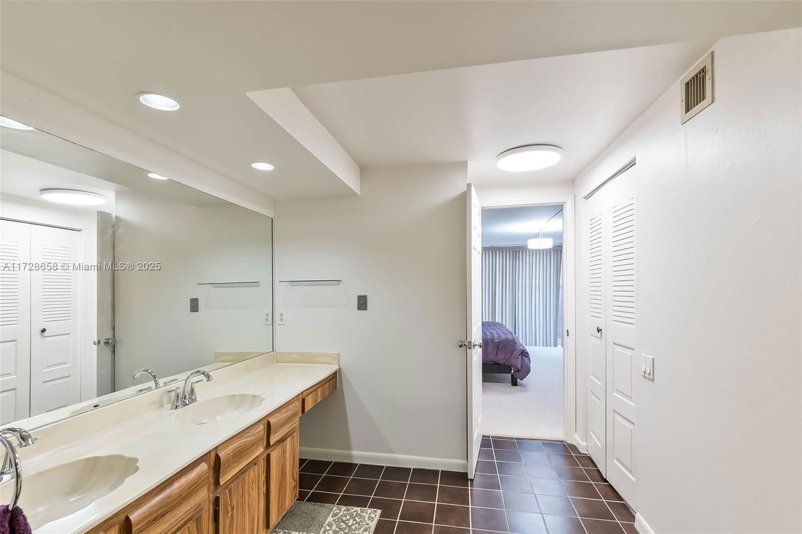 Real estate property located at 6854 114th Pl E60, Miami-dade, Snapper Village Phase Ii, Miami, FL